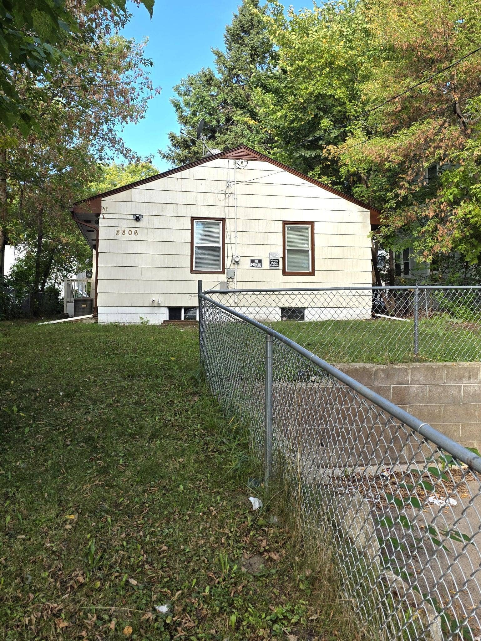 2806 Emerson Avenue N, 31, Minneapolis, MN 55411 2806 Emerson 3.jpg