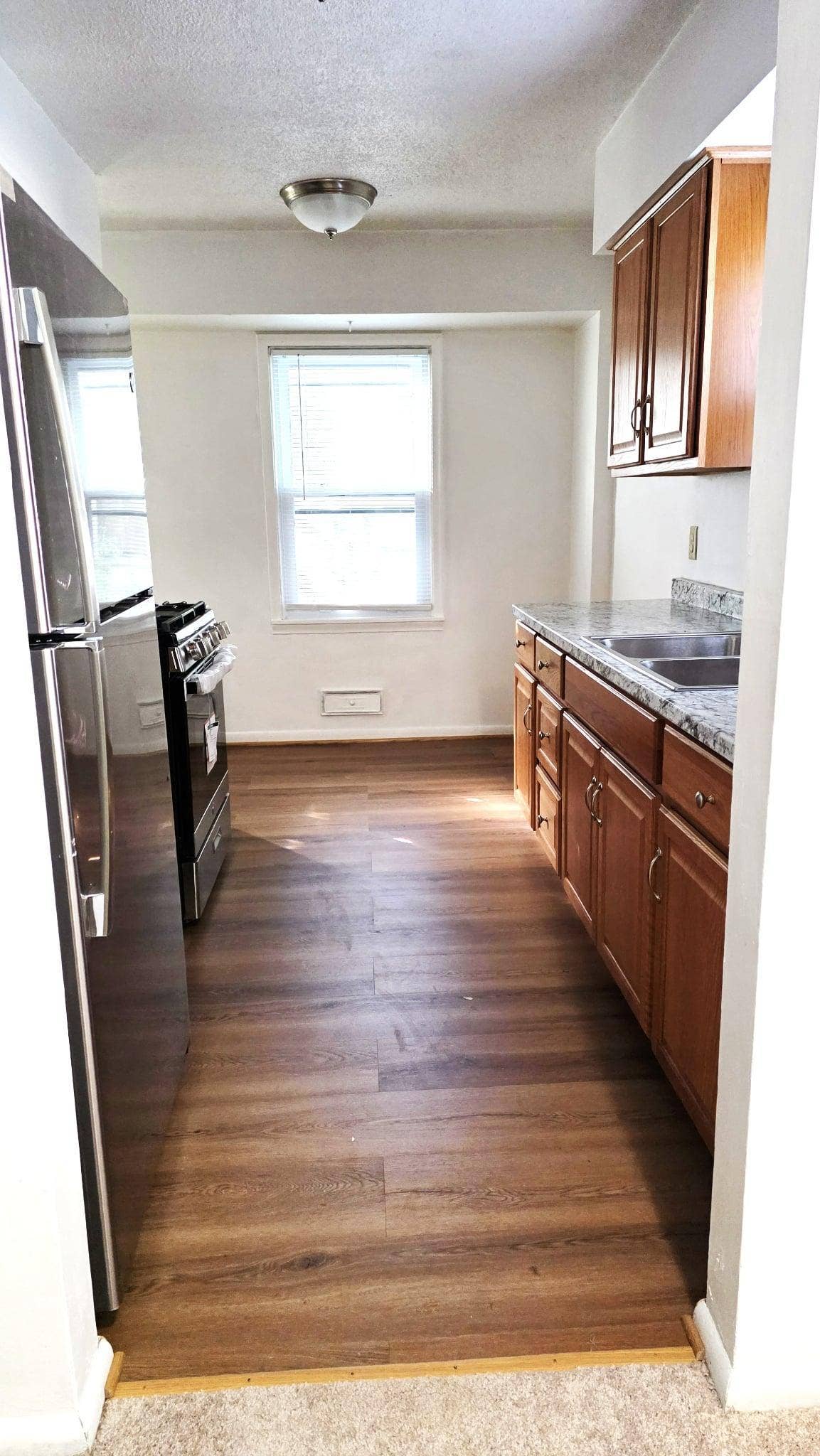 2806 Emerson Avenue N, 31, Minneapolis, MN 55411 2806 Emerson 6.jpg