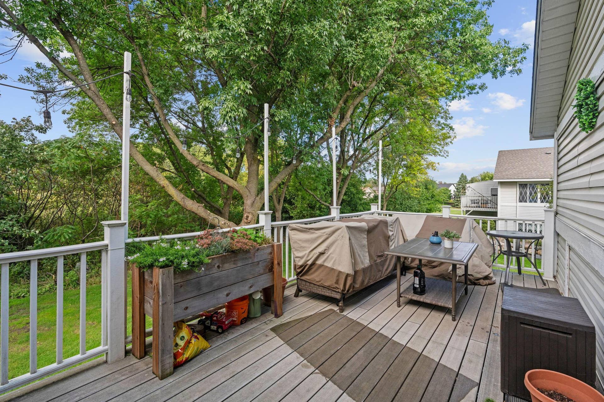 15813 Griffon Path, Apple Valley, MN 55124 HUGE 10X22 deck!