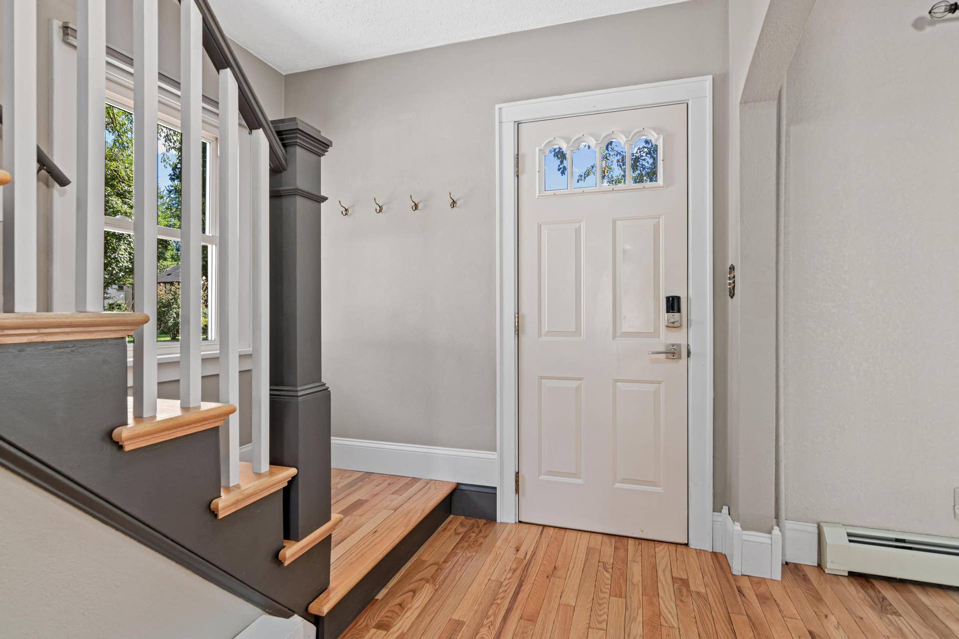 2171 Juno Ave-2.jpg