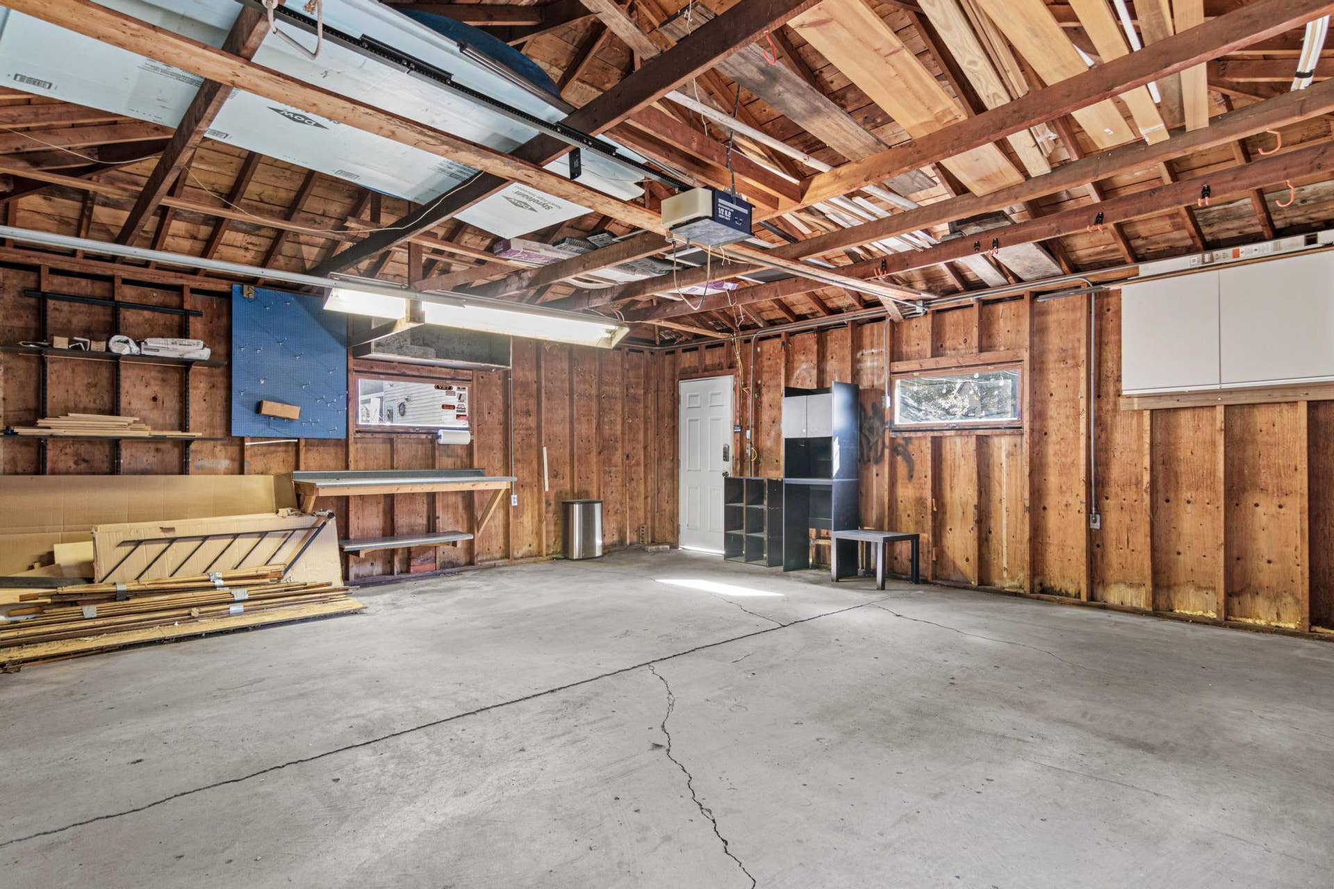 2171 Juno Ave-31.jpg