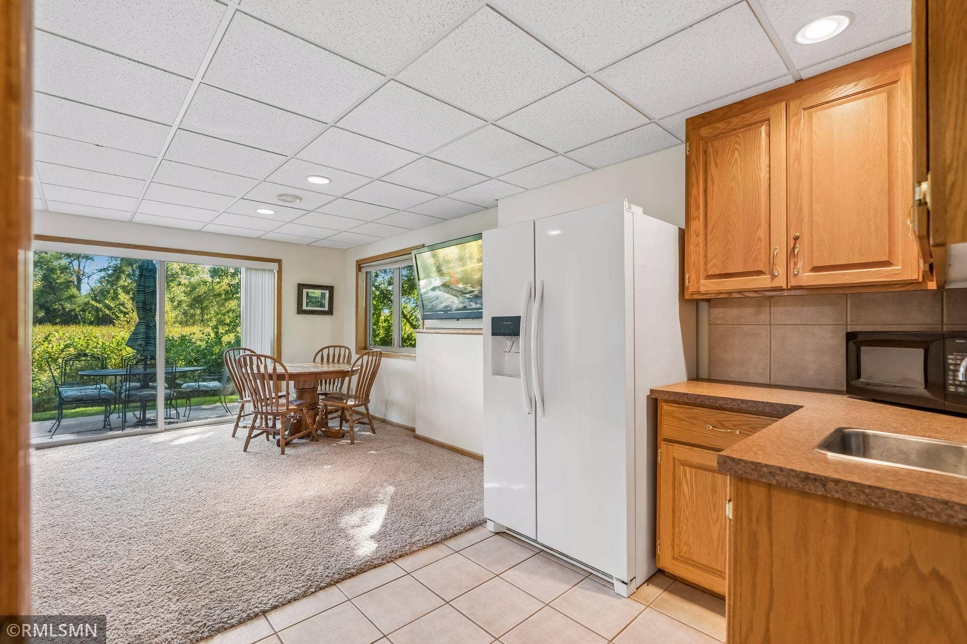 Lower level wetbar and extra fridge