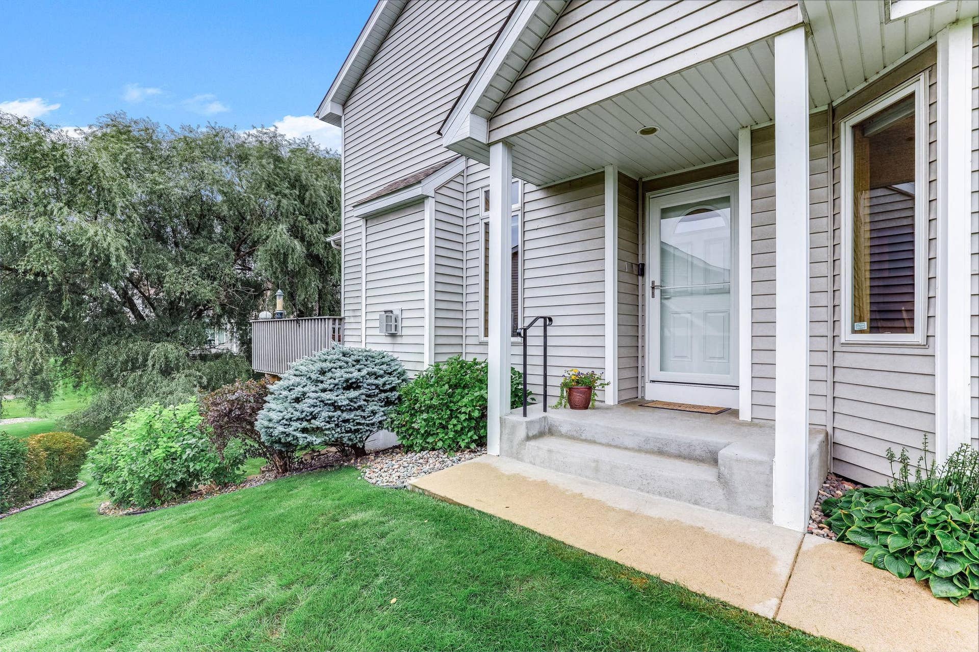 4626 Greenhaven Drive, White Bear Lake, MN 55127