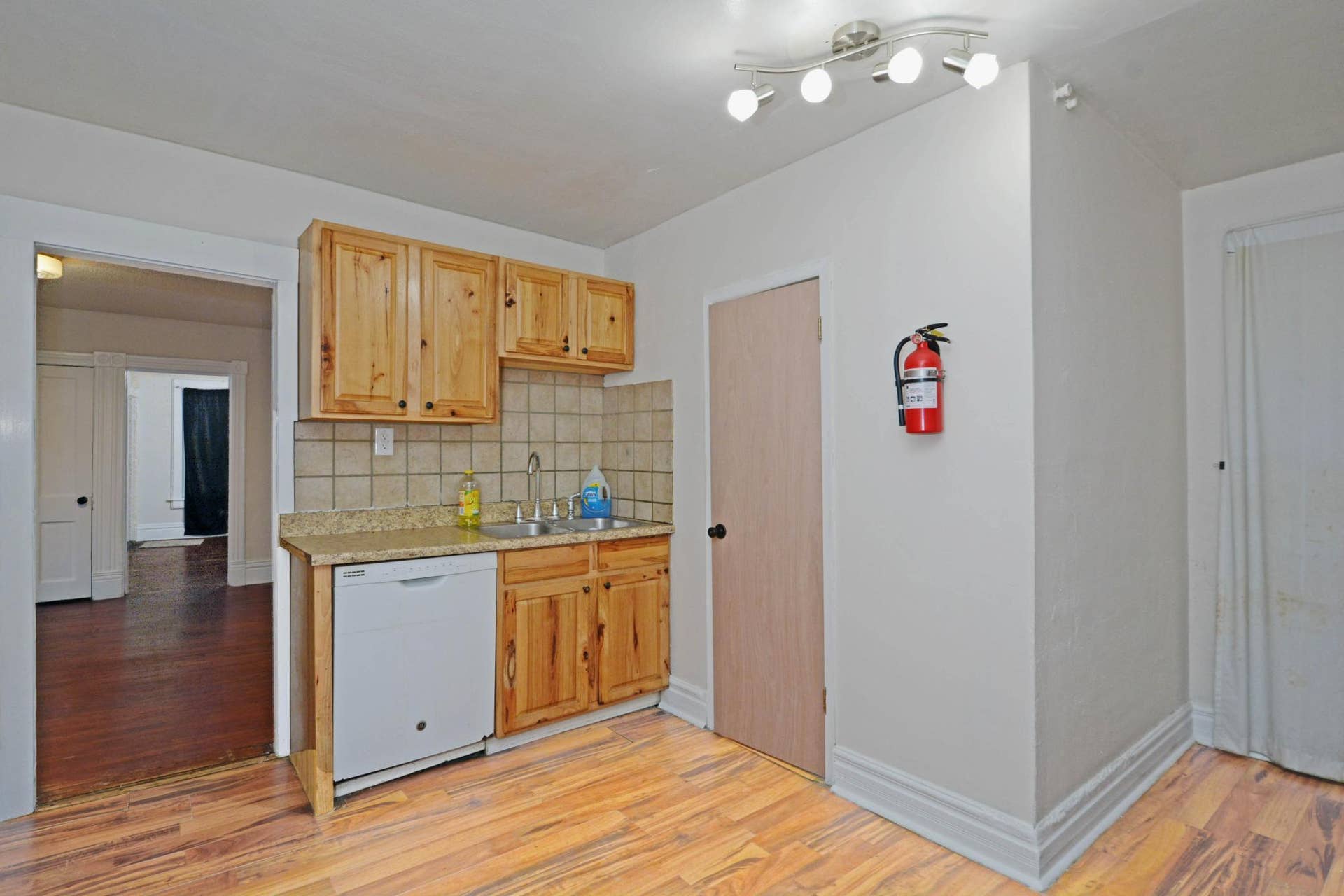 397 Burgess Street, 97, Saint Paul, MN 55117 397 Burgess St 08.jpg
