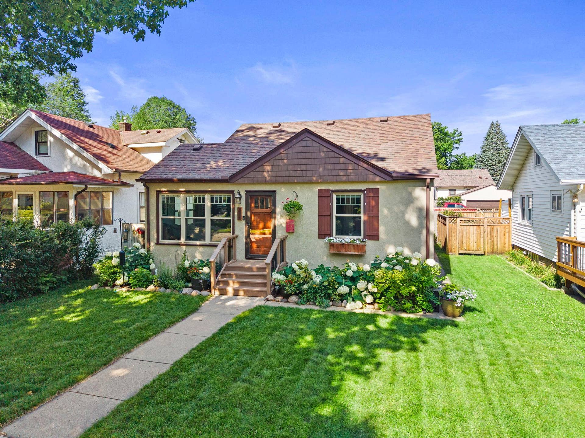 2704 Garfield Street NE, 2, Minneapolis, MN 55418 13-web-or-mls-2704 NE Garfield St-103.jpg