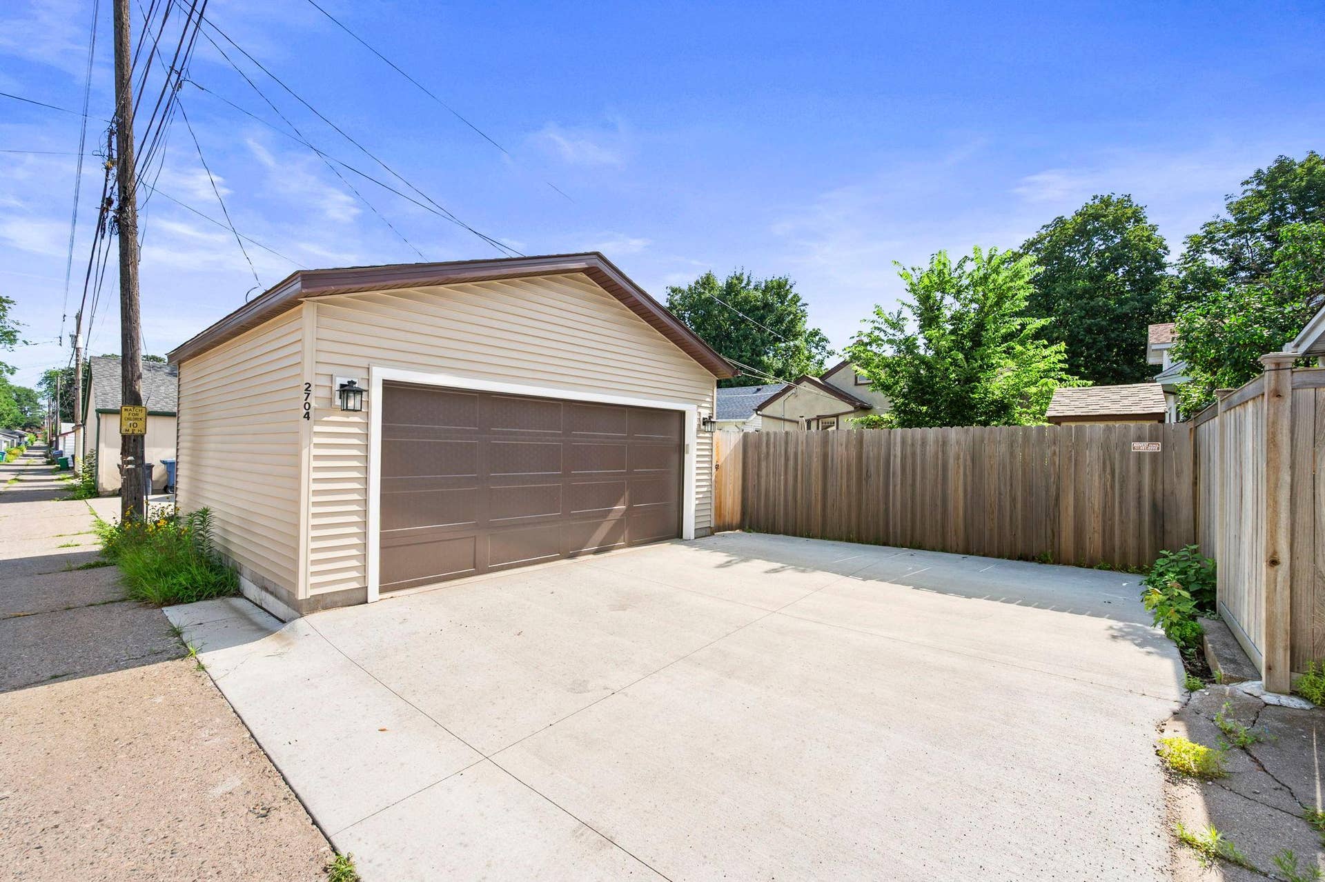 2704 Garfield Street NE, 2, Minneapolis, MN 55418 79-web-or-mls-2704 NE Garfield St-85.jpg