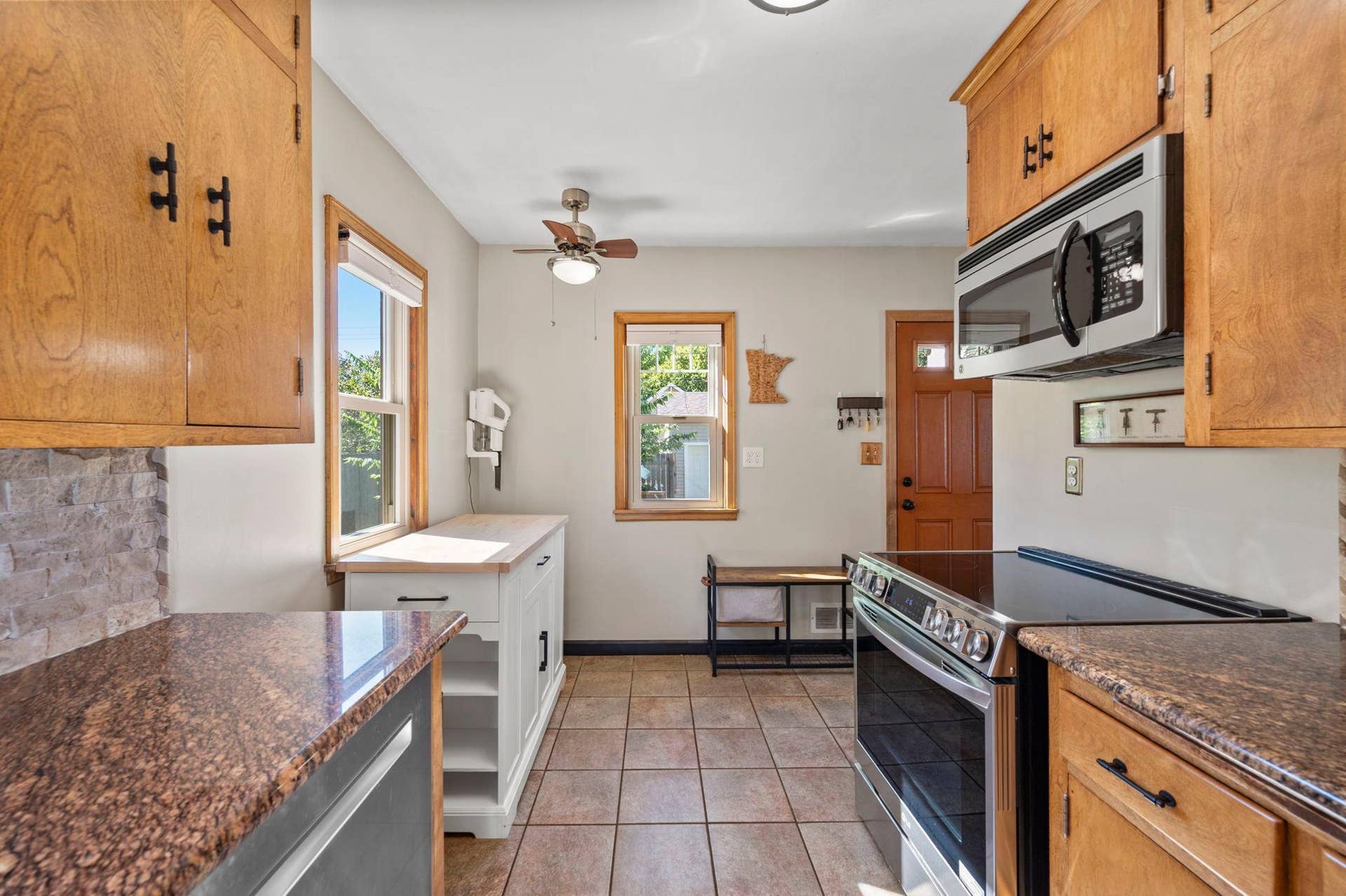 2704 Garfield Street NE, 2, Minneapolis, MN 55418 39-web-or-mls-2704 Garfield St NE-85.jpg