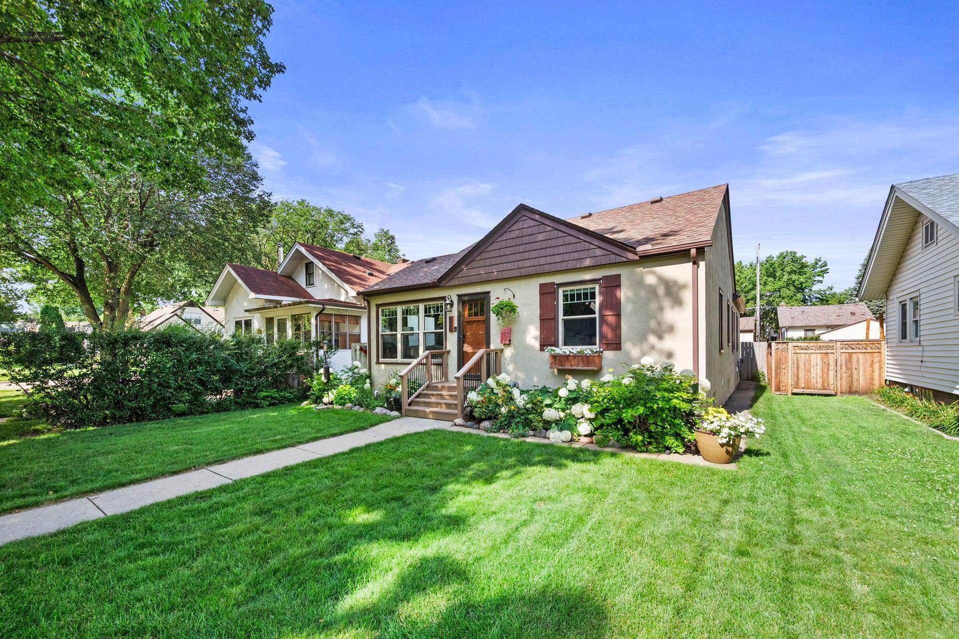 2704 Garfield Street NE, 2, Minneapolis, MN 55418 19-web-or-mls-2704 NE Garfield St-15.jpg