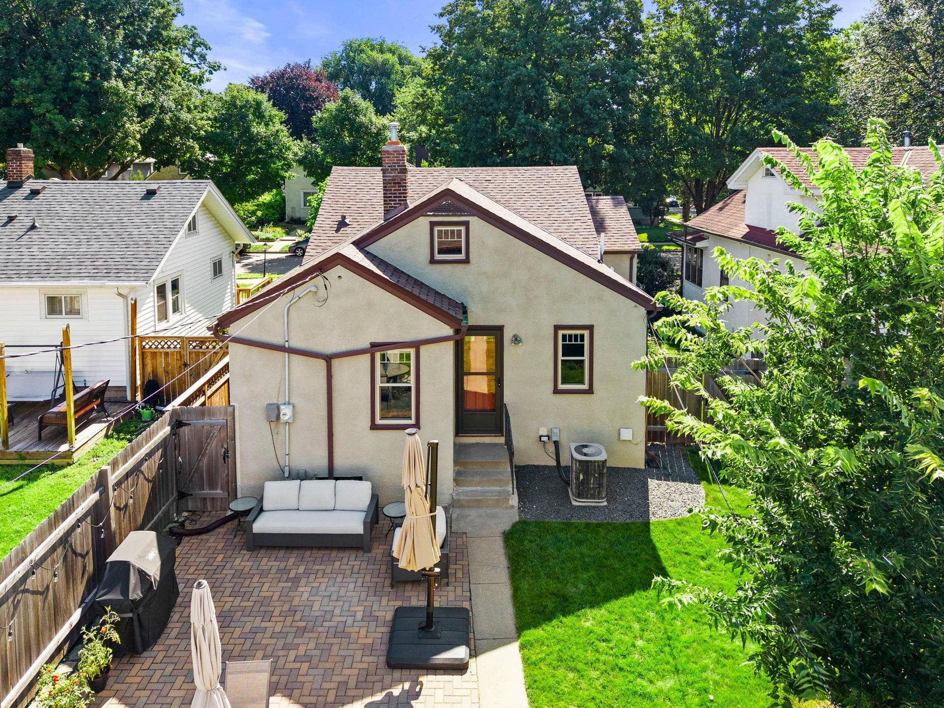 2704 Garfield Street NE, 2, Minneapolis, MN 55418 85-web-or-mls-2704 NE Garfield St-193.jpg