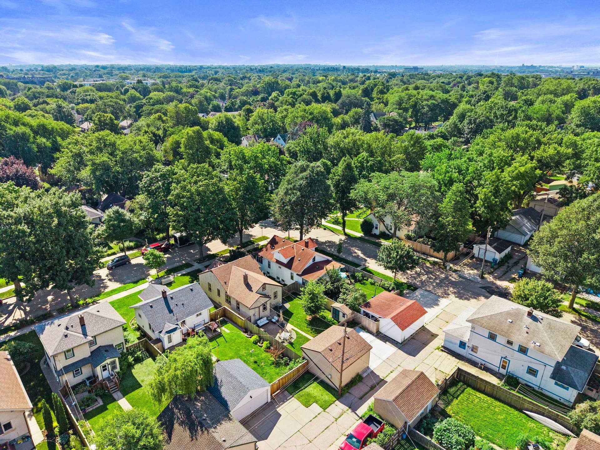 2704 Garfield Street NE, 2, Minneapolis, MN 55418 92-web-or-mls-2704 NE Garfield St-160.jpg