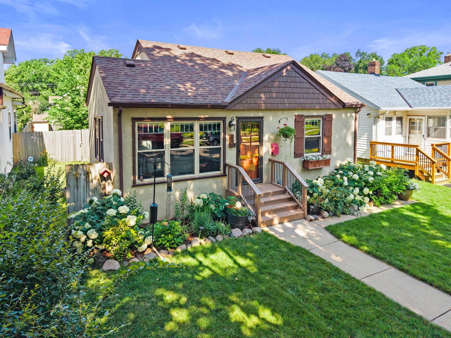2704 Garfield Street NE, 2, Minneapolis, MN 55418 16-web-or-mls-2704 NE Garfield St-112.jpg
