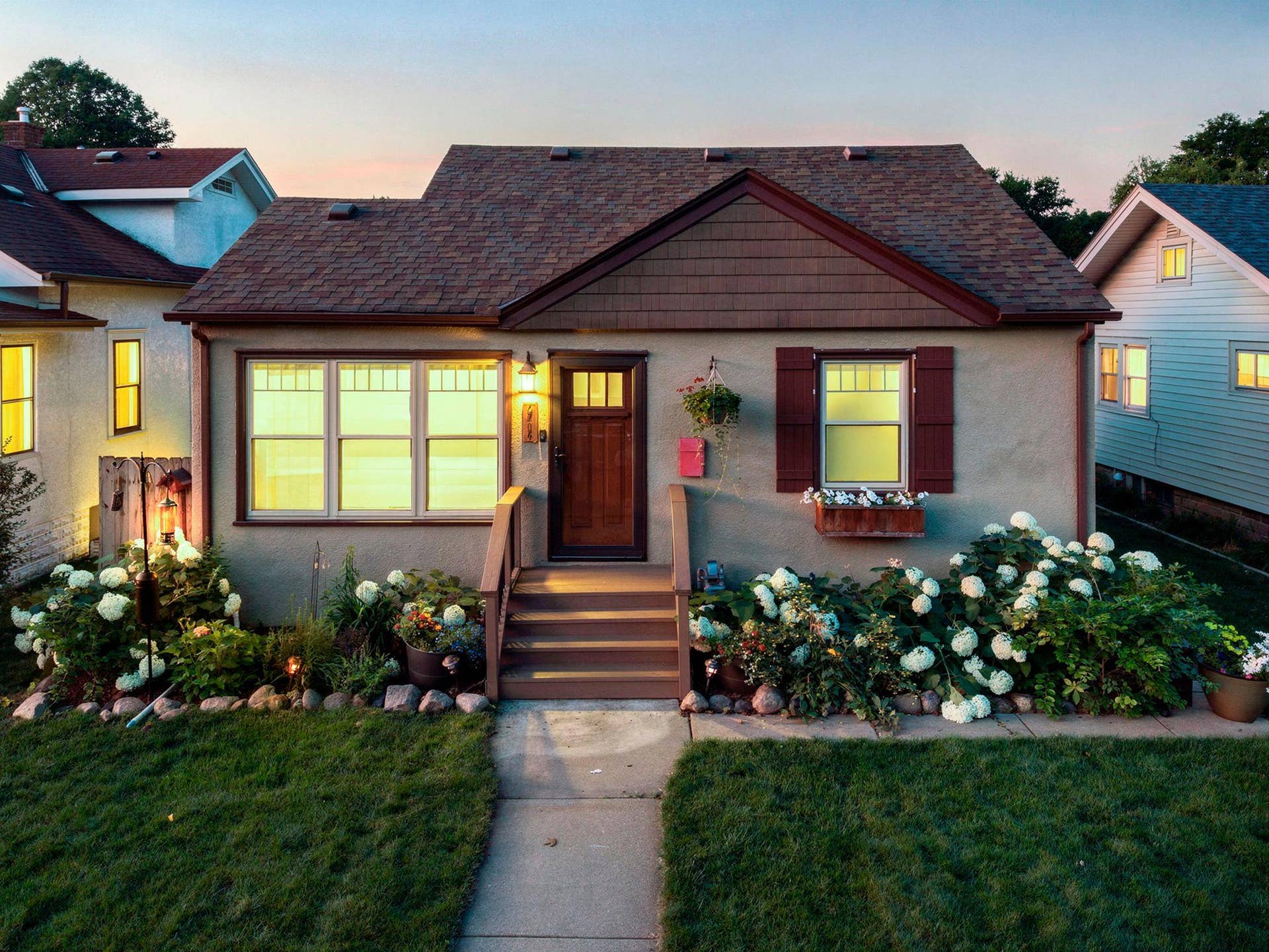 2704 Garfield Street NE, 2, Minneapolis, MN 55418 1-web-or-mls-2704 NE Garfield St-106_1.jpg
