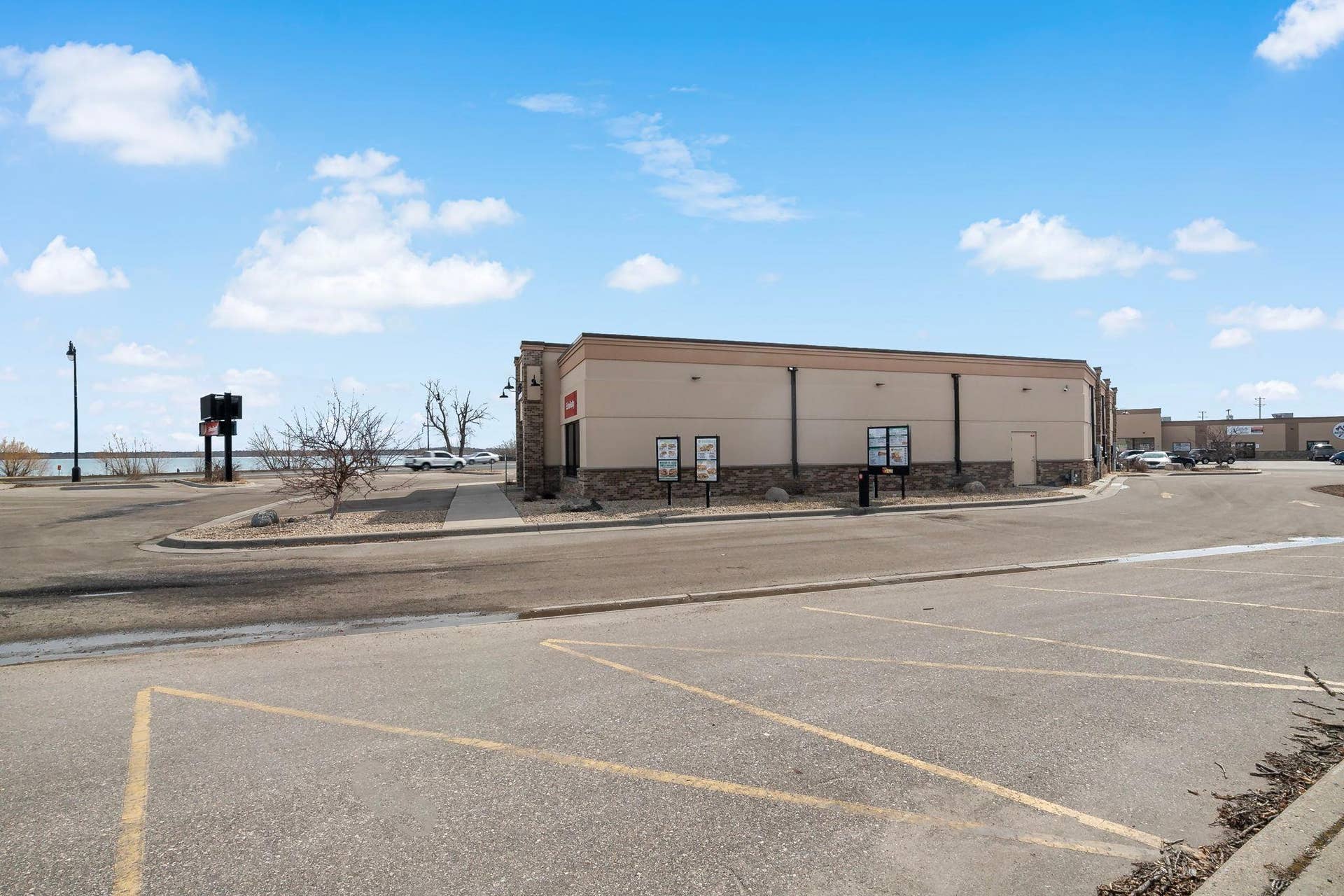 118 Paul Bunyan Drive S, Bemidji, MN 56601 21-web-or-mls-118 Paul Bunyan Dr S Bemidji MN_0023 copy.jpg