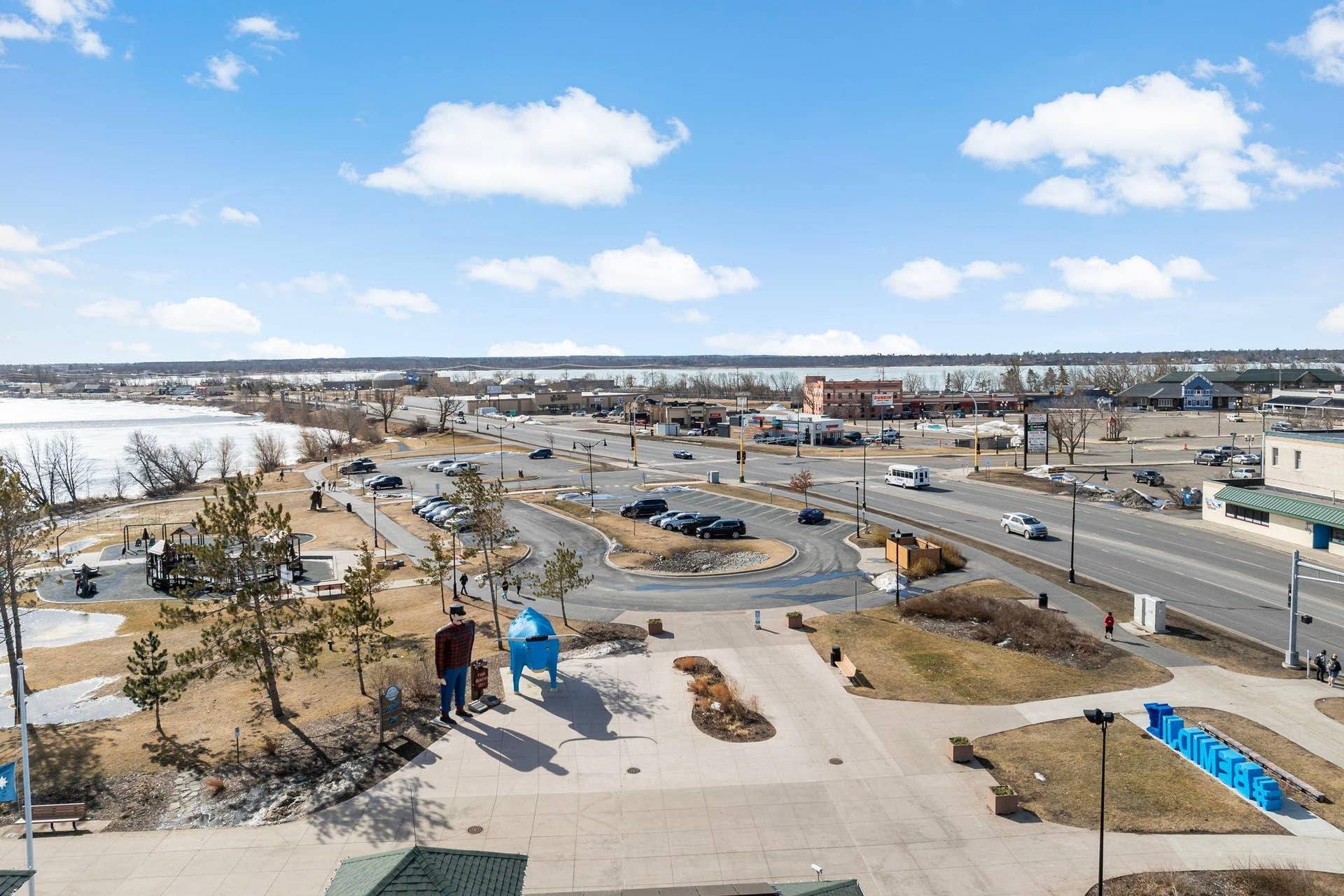 118 Paul Bunyan Drive S, Bemidji, MN 56601 3-web-or-mls-118 Paul Bunyan Dr S Bemidji MN_0005 copy.jpg