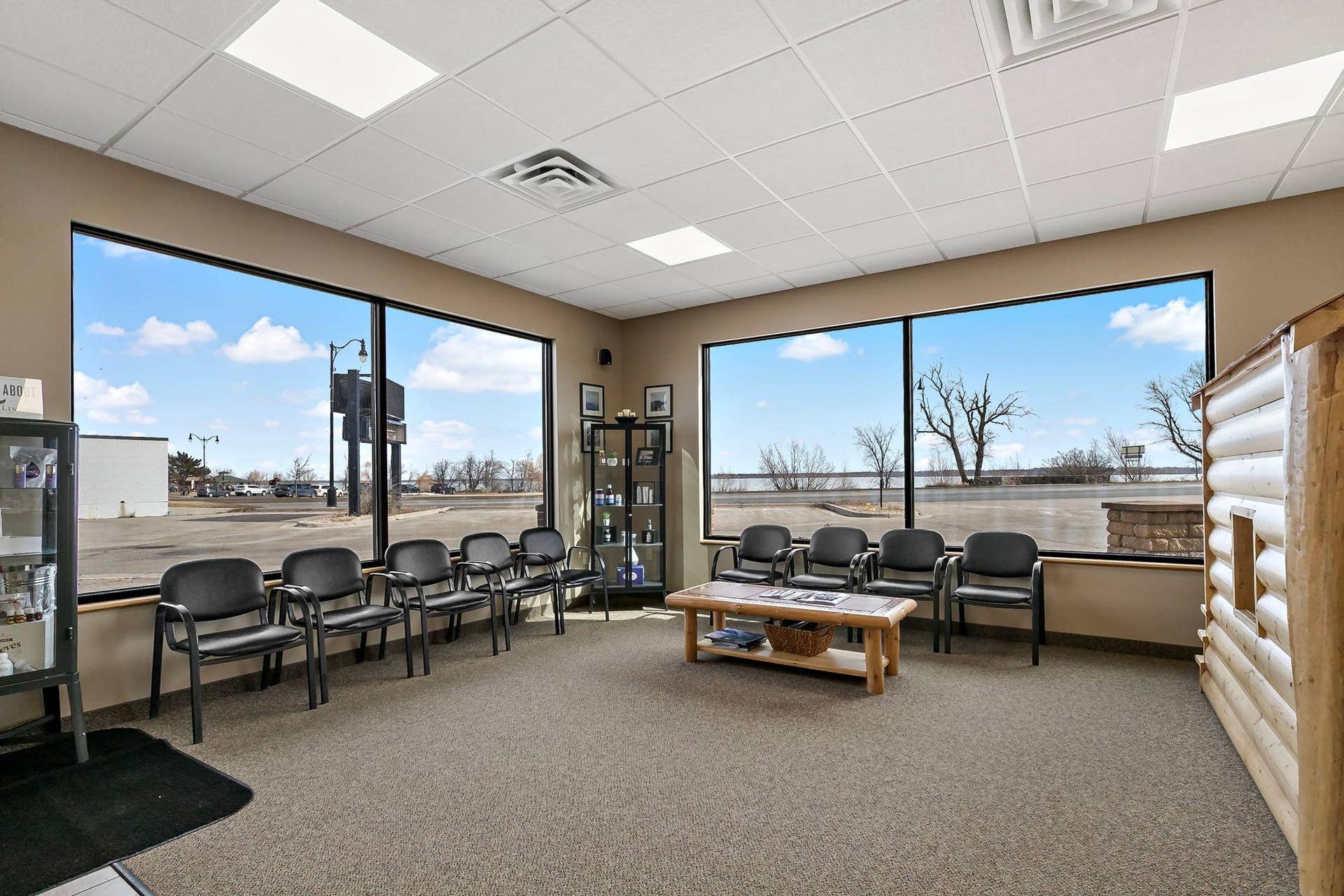 118 Paul Bunyan Drive S, Bemidji, MN 56601 58-web-or-mls-118 Paul Bunyan Dr S Bemidji MN_0060 copy.jpg