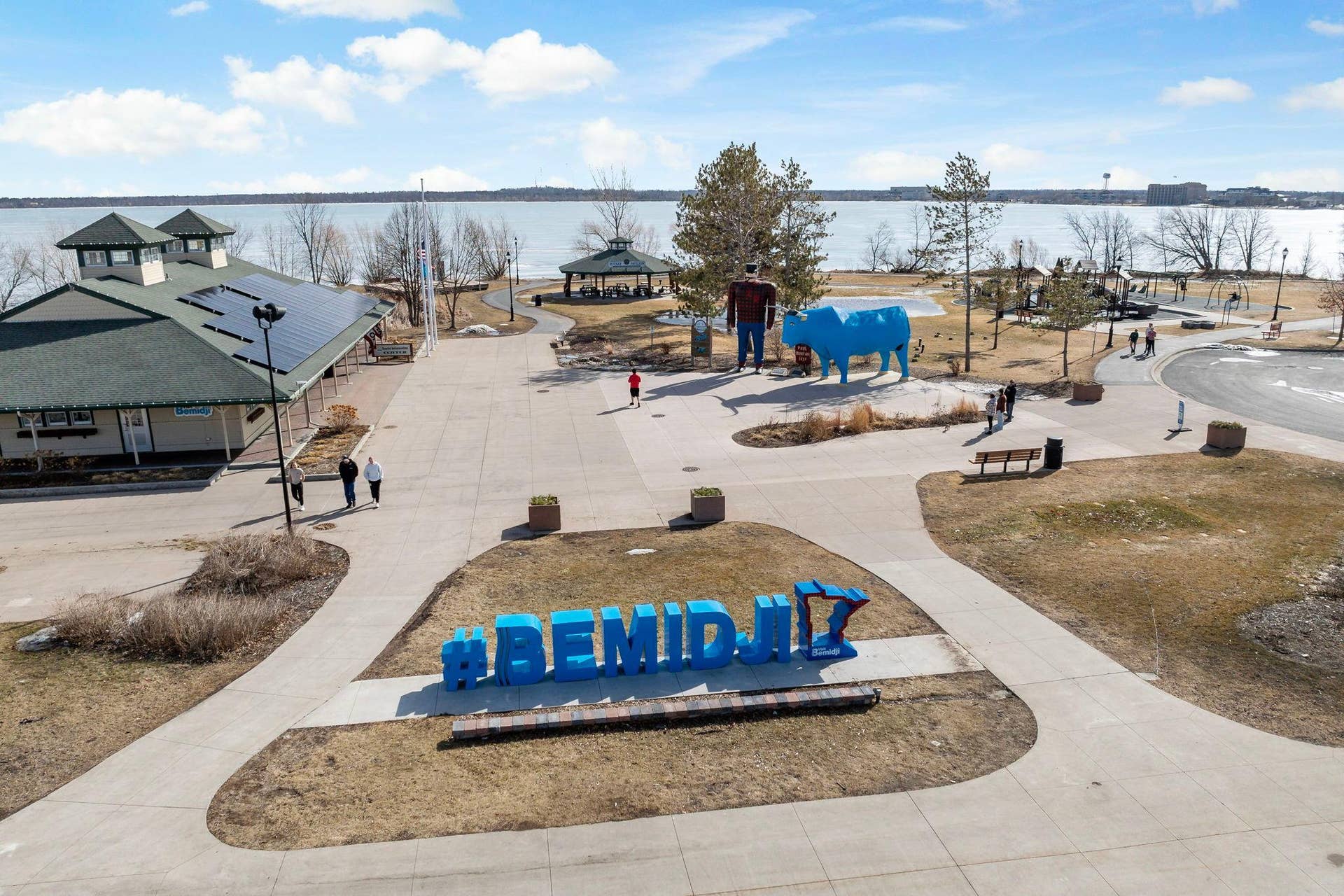 118 Paul Bunyan Drive S, Bemidji, MN 56601 4-web-or-mls-118 Paul Bunyan Dr S Bemidji MN_0006 copy.jpg