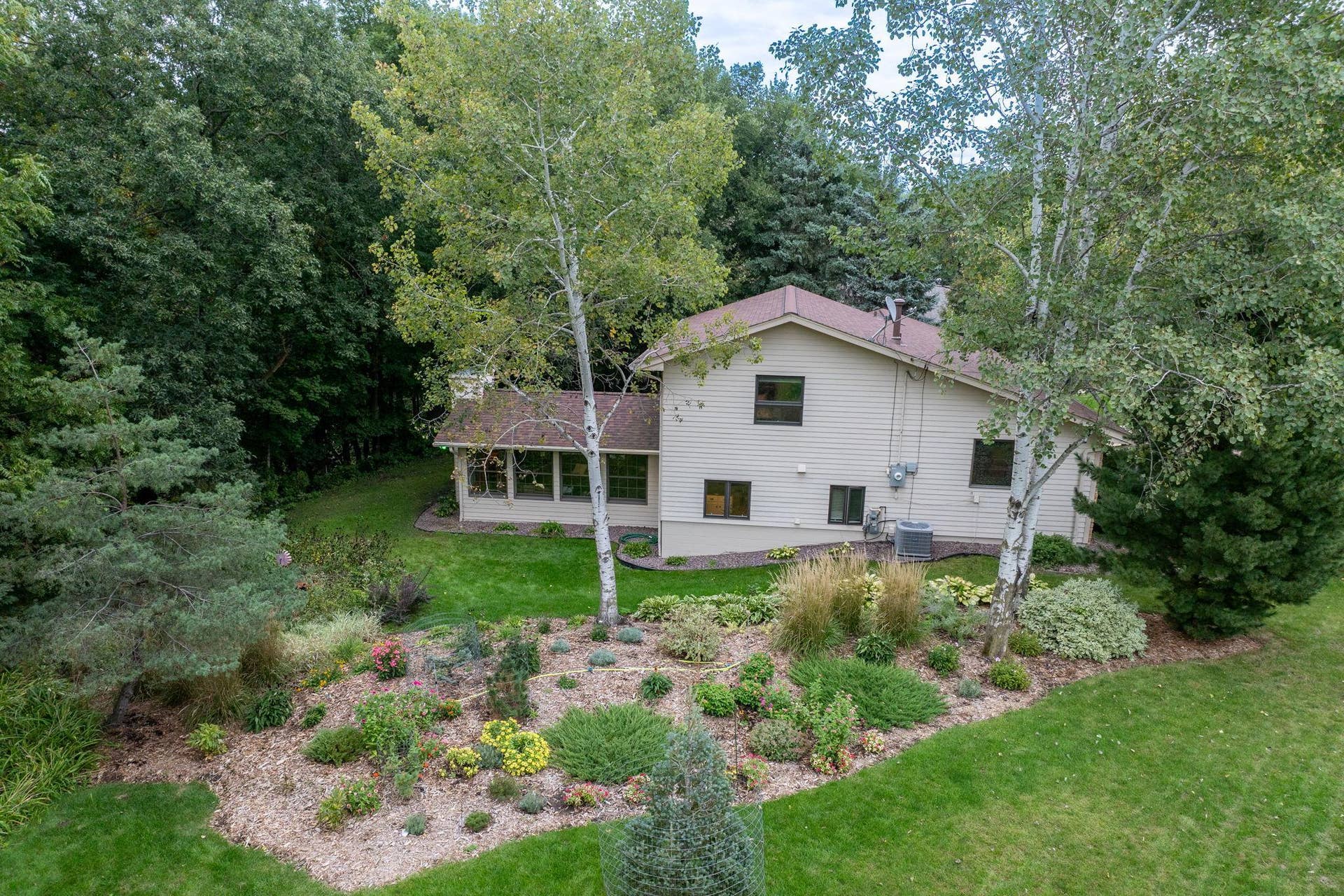 2 Capri Drive, Mankato, MN 56001 2 Capri Dr Mankato MN-8.jpg