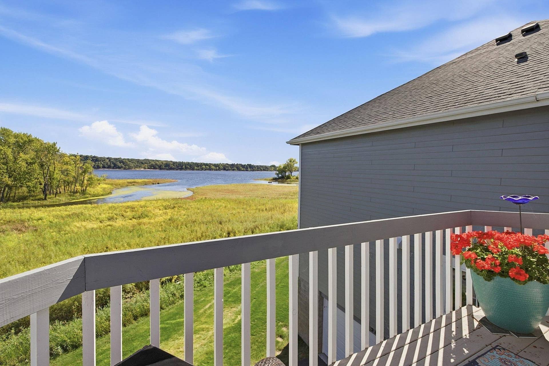 513 Mariner Drive, Bayport, MN 55003 513 Mariner Drive, Bayport, MN 55003