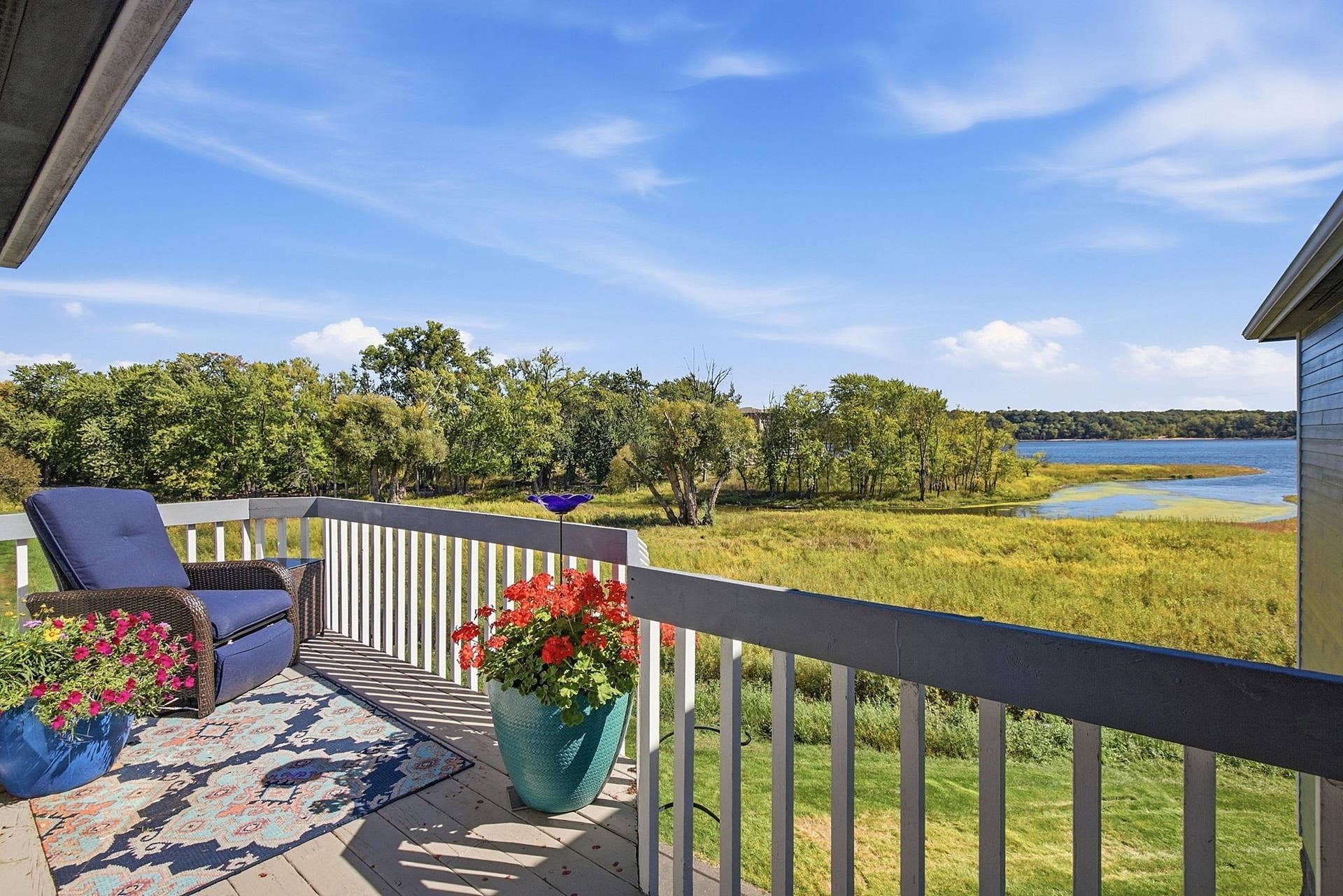 513 Mariner Drive, Bayport, MN 55003 513 Mariner Drive, Bayport, MN 55003