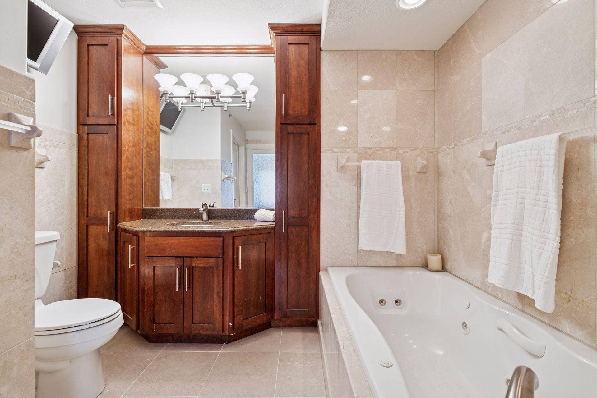 3150 Glen Oaks Avenue, #311A, White Bear Lake, MN 55110 3150 Glen Oaks Avenue, #311A, White Bear Lake, MN 55110