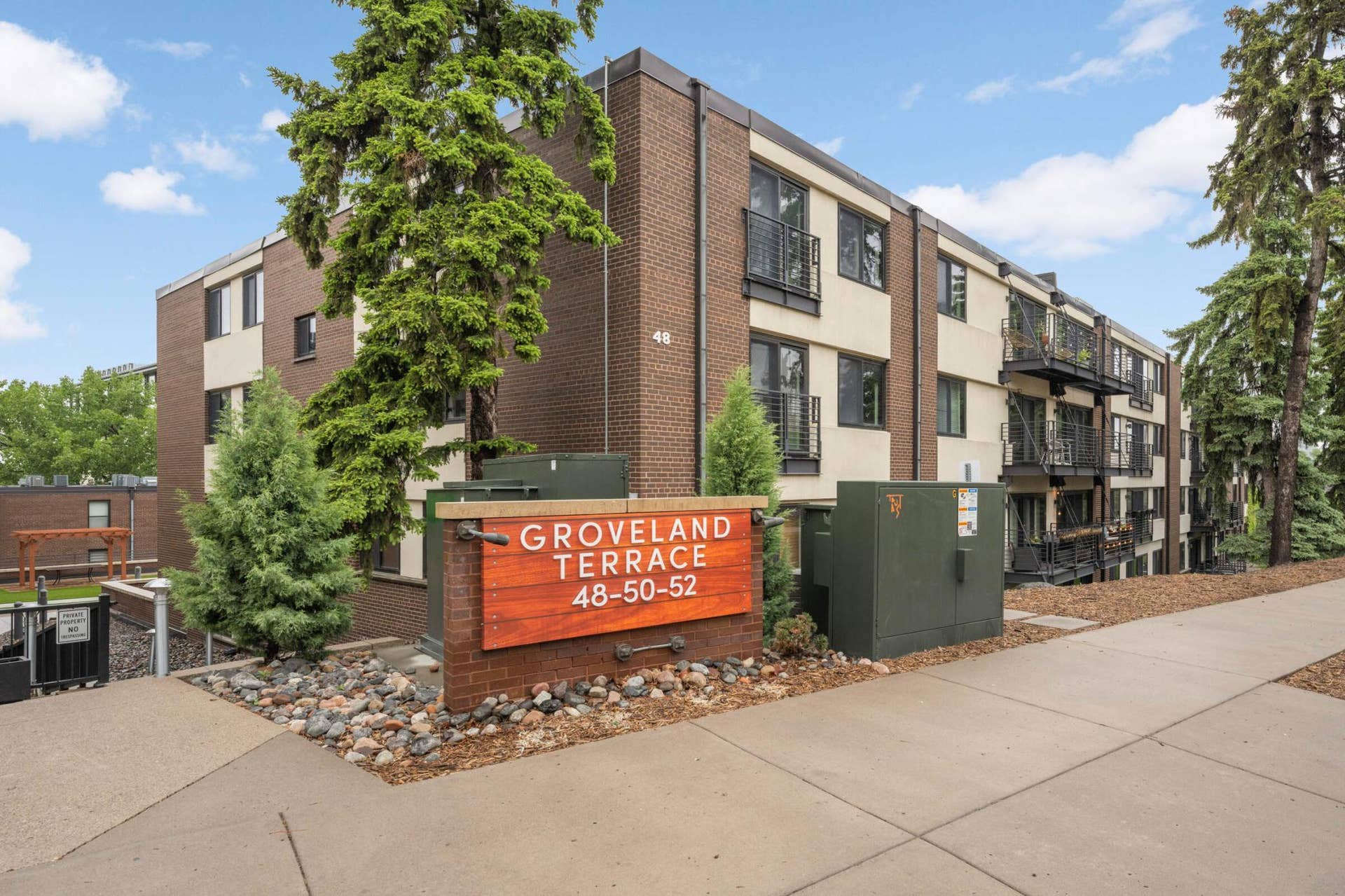 48 Groveland Terrace, #206B, 46, Minneapolis, MN 55403 48 Groveland Terrace, #206B, 46, Minneapolis, MN 55403