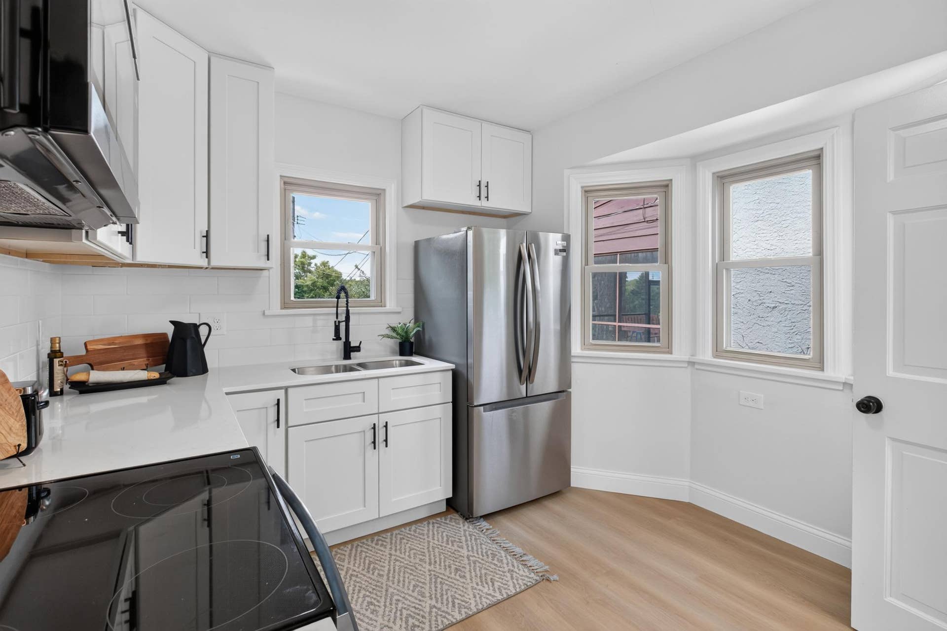 1100 Montana Avenue W, 89, Saint Paul, MN 55108 Kitchen