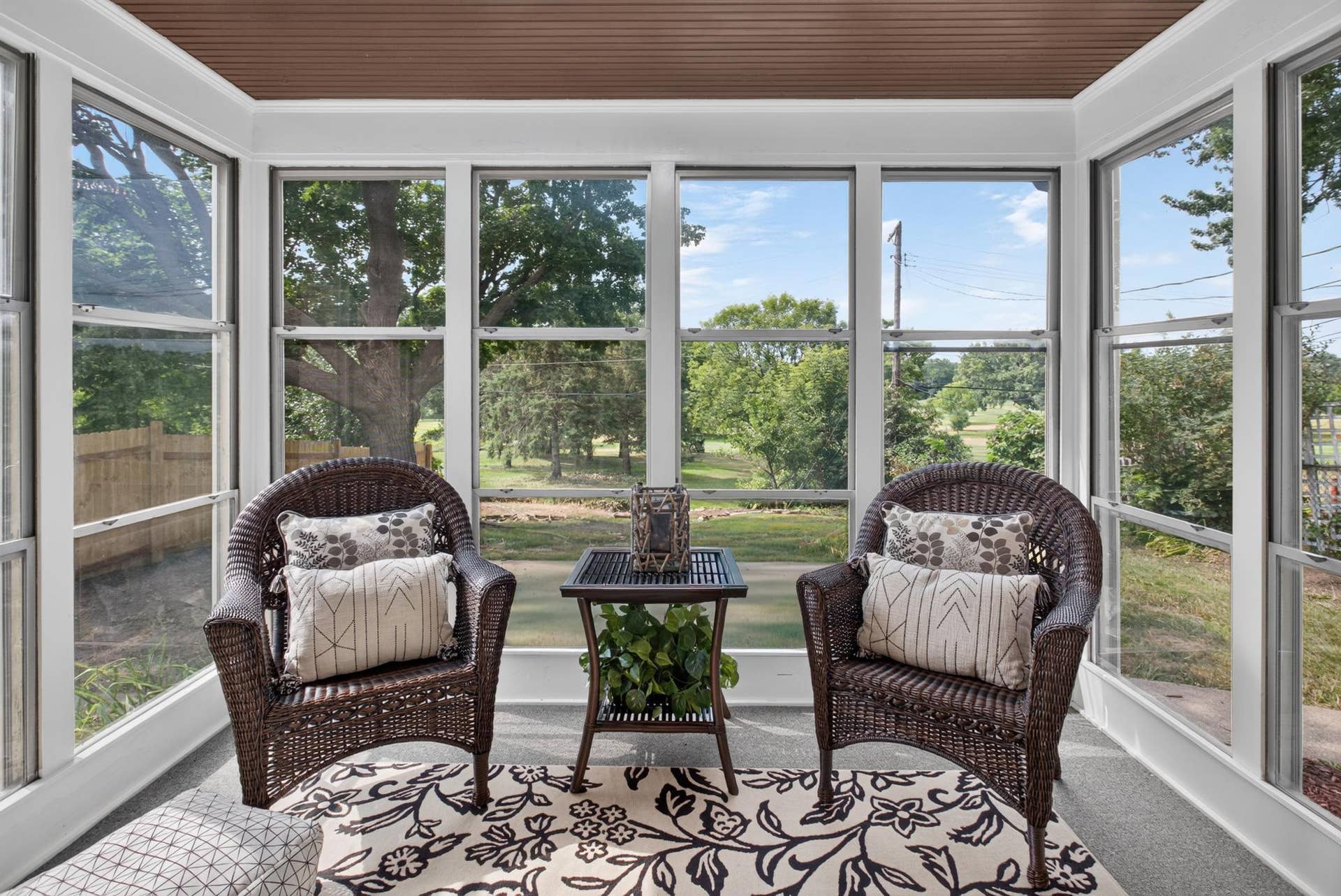 1100 Montana Avenue W, 89, Saint Paul, MN 55108 Enclosed Porch
