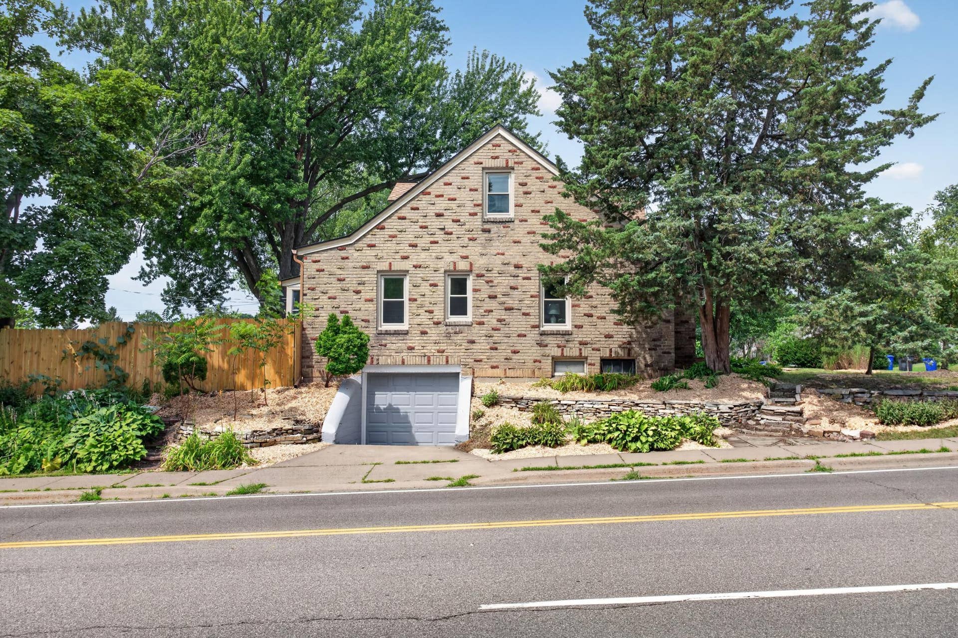 1100 Montana Avenue W, 89, Saint Paul, MN 55108 Amazing Location