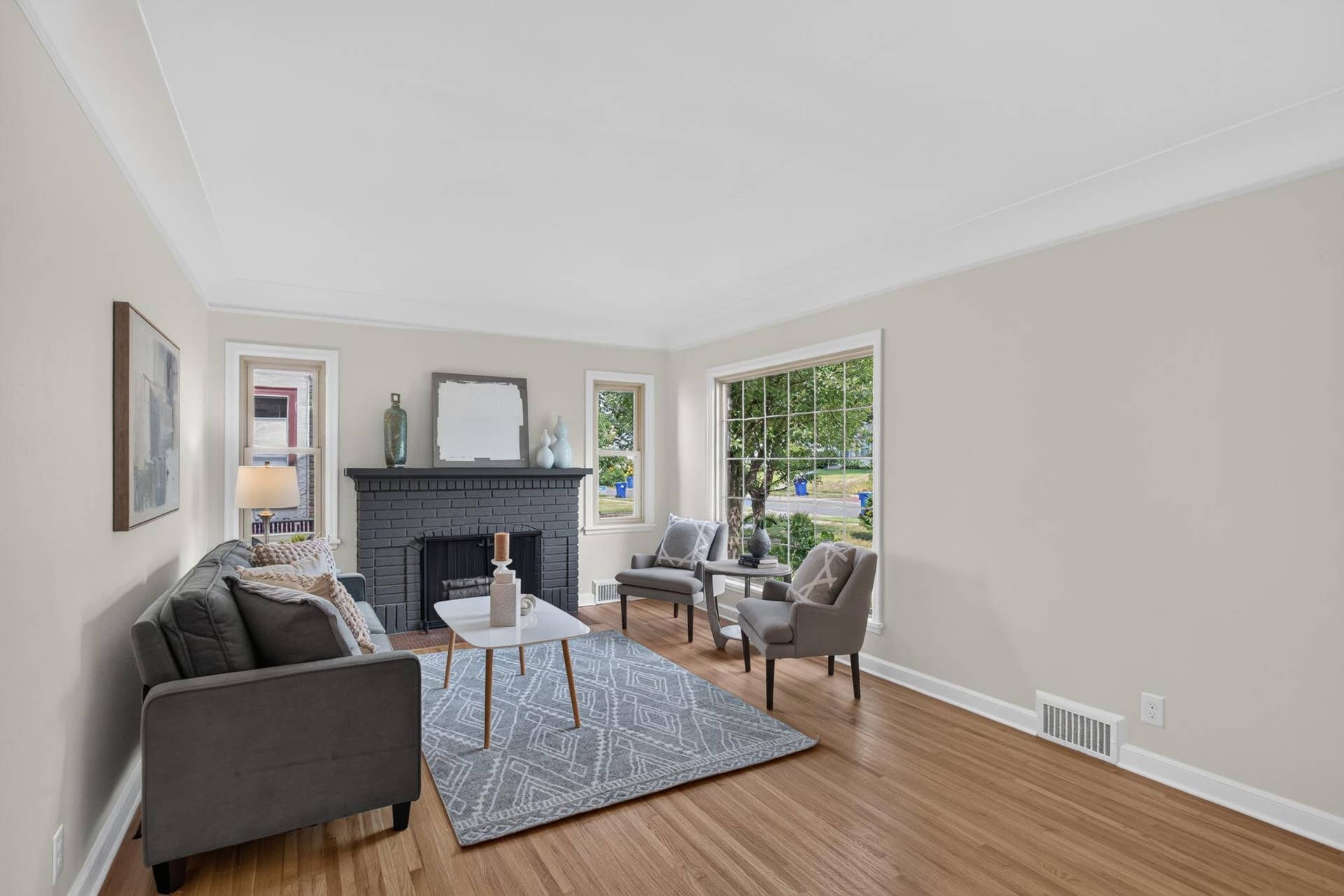 1100 Montana Avenue W, 89, Saint Paul, MN 55108 Living Room