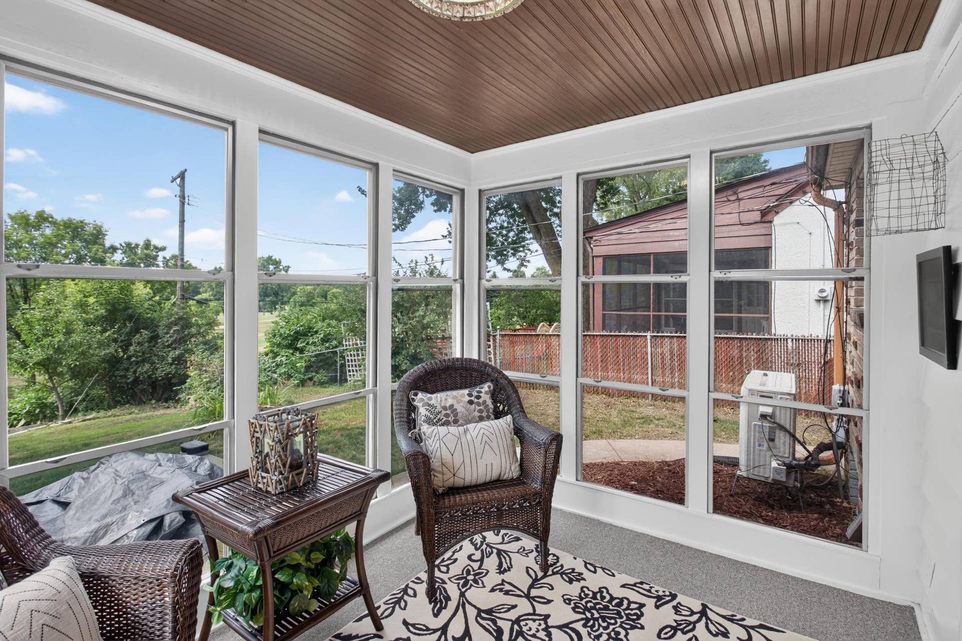 1100 Montana Avenue W, 89, Saint Paul, MN 55108 Enclosed Porch