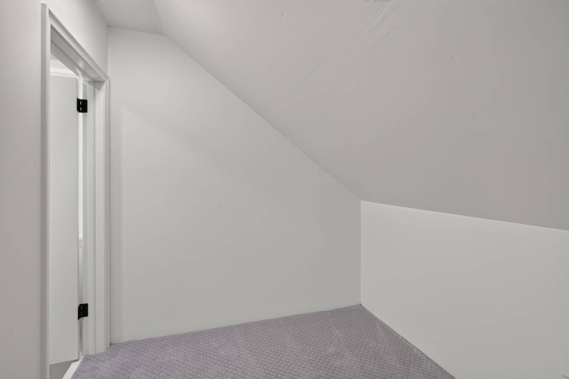 1100 Montana Avenue W, 89, Saint Paul, MN 55108 Private Nook