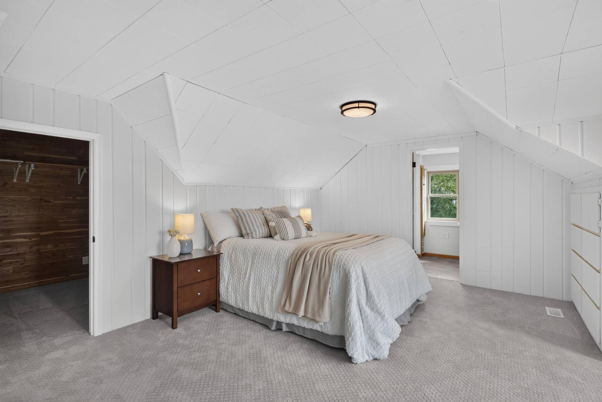 1100 Montana Avenue W, 89, Saint Paul, MN 55108 Upstairs Primary with private 3/4 Bathroom, walk in closet, and built in drawers