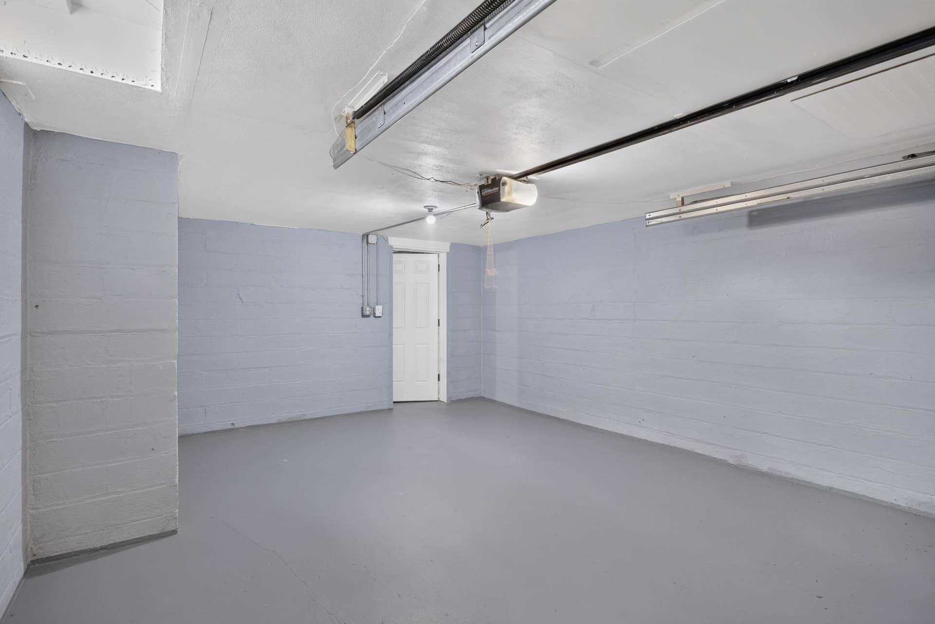 1100 Montana Avenue W, 89, Saint Paul, MN 55108 Garage