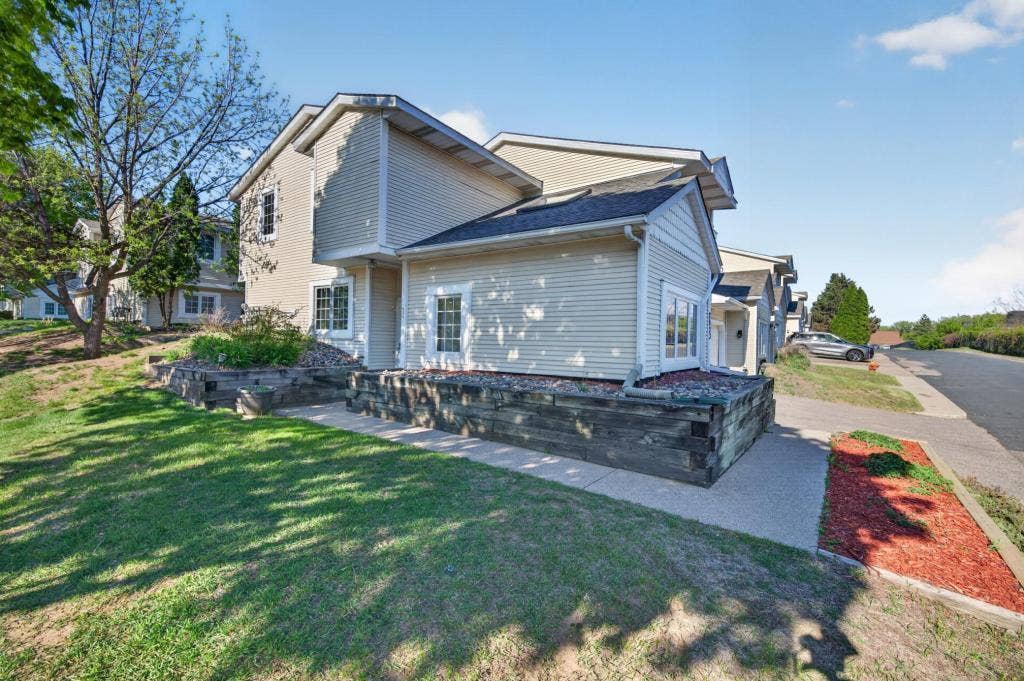 2023 Parkside Drive, 88, Saint Paul, MN 55119 IMG_8310.jpeg
