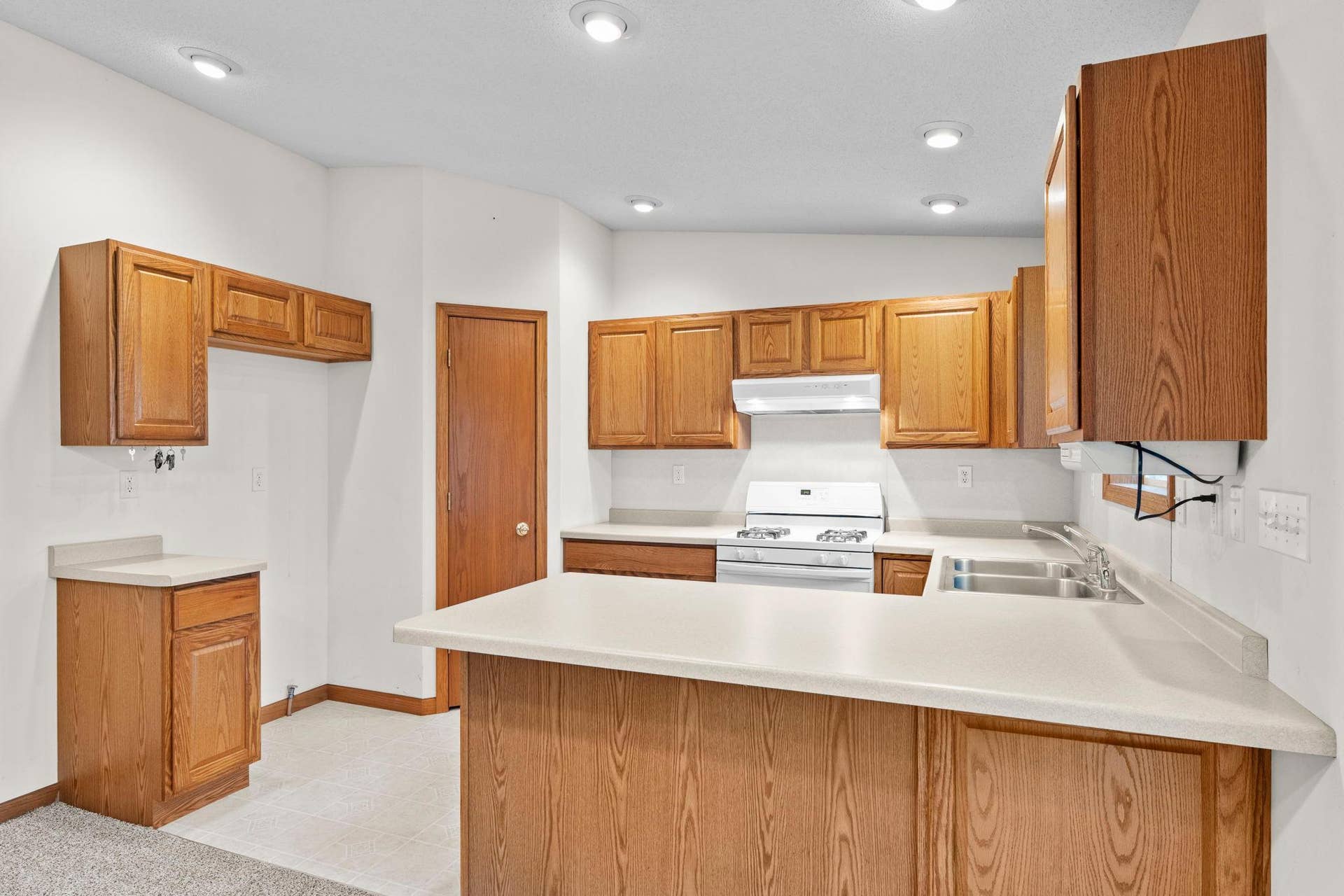 Lots of cabinet space