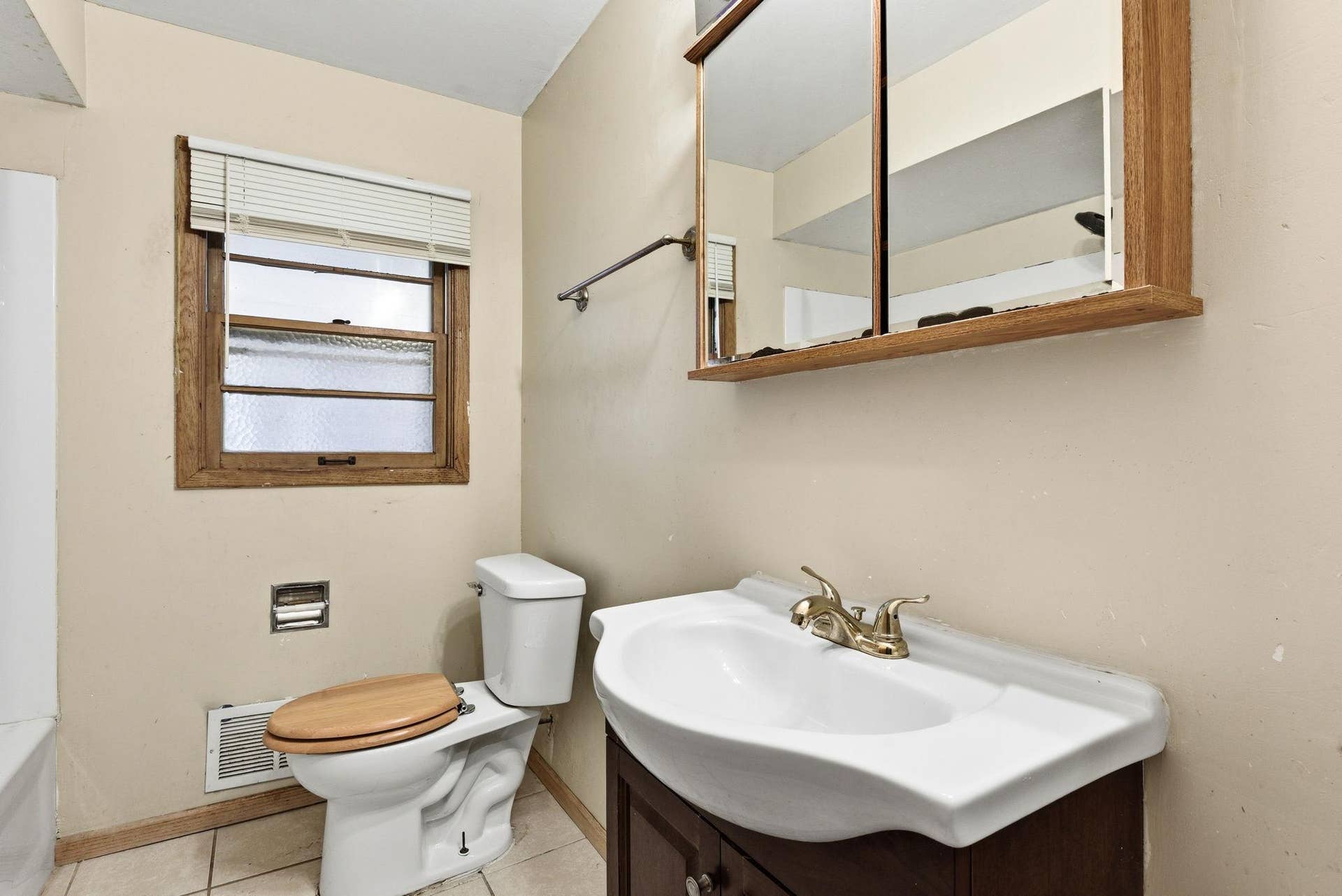 1259 Laurel Avenue, 96, Saint Paul, MN 55104