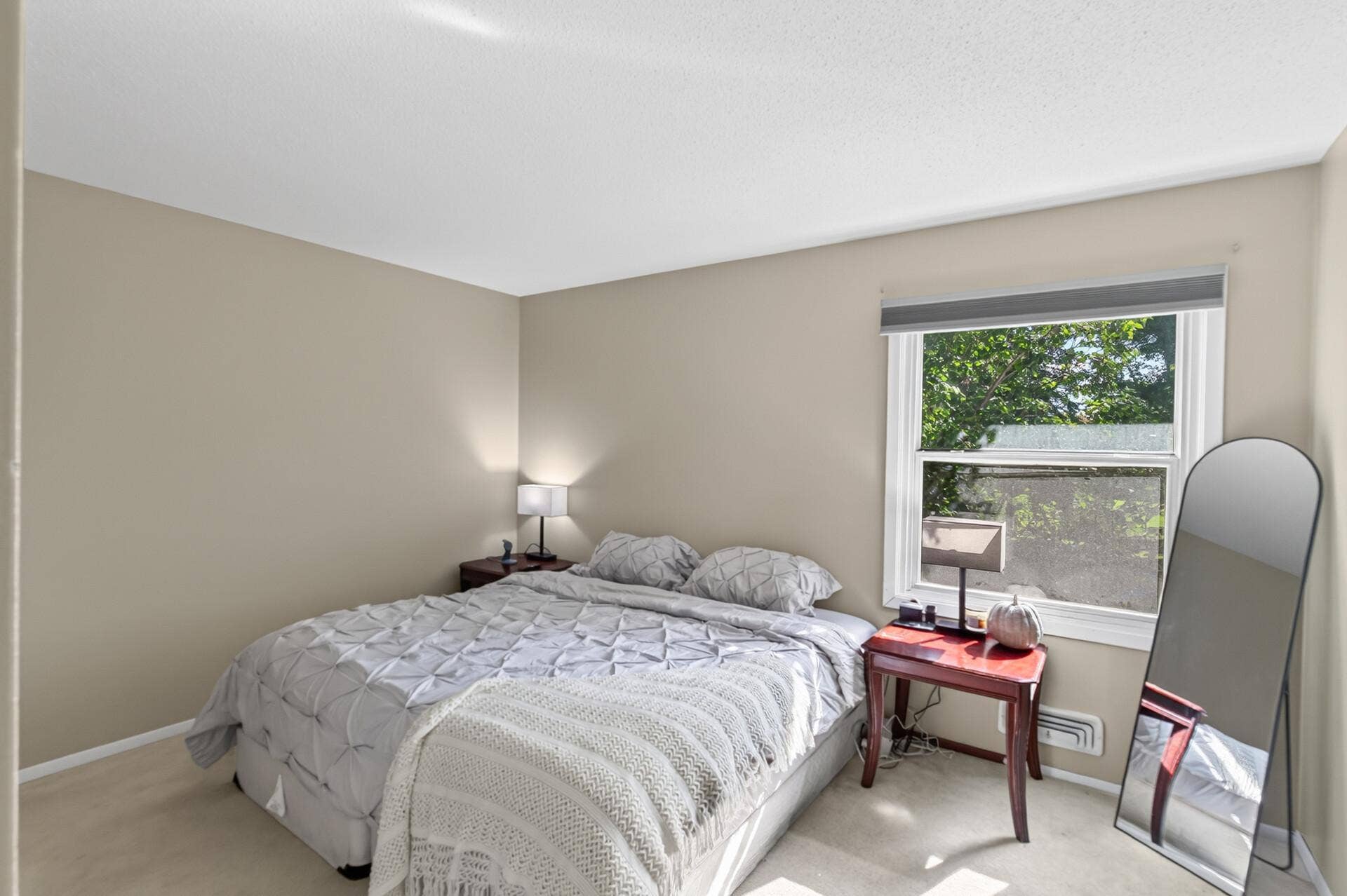 3552 146th Street W, Rosemount, MN 55068 Main level primary bedroom