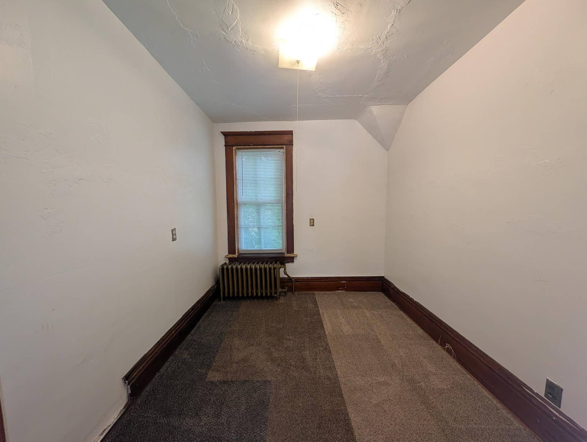 588 York Avenue, 98, Saint Paul, MN 55130 Former Kitchen? Now Office?