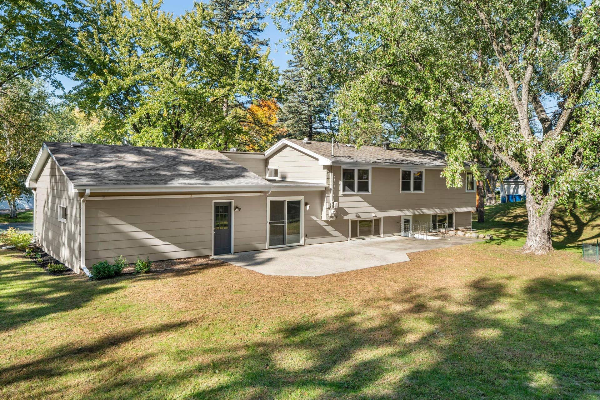 2413 W 107th Street, Bloomington, MN 55431 Rear Elevation