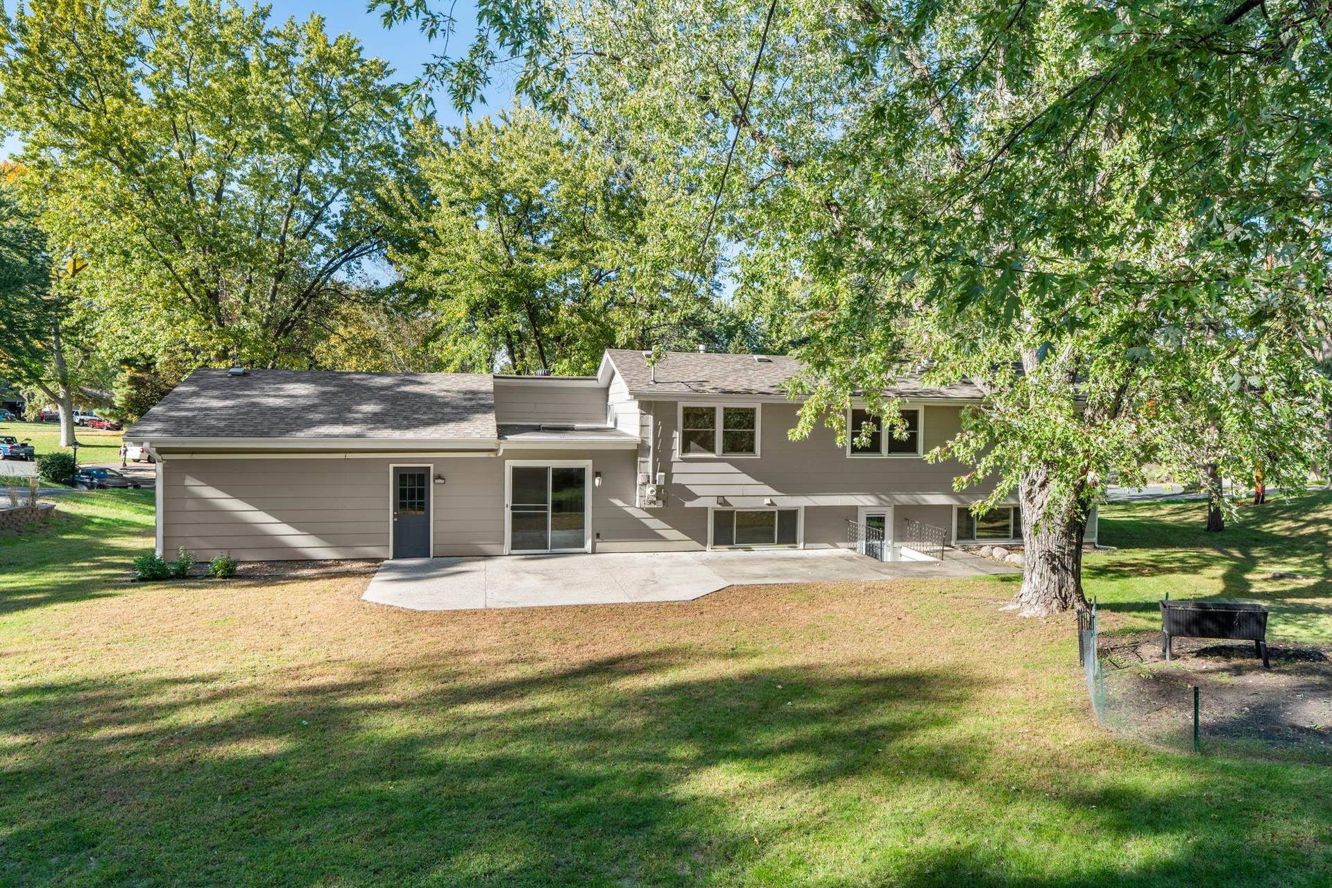 2413 W 107th Street, Bloomington, MN 55431 Rear Elevation
