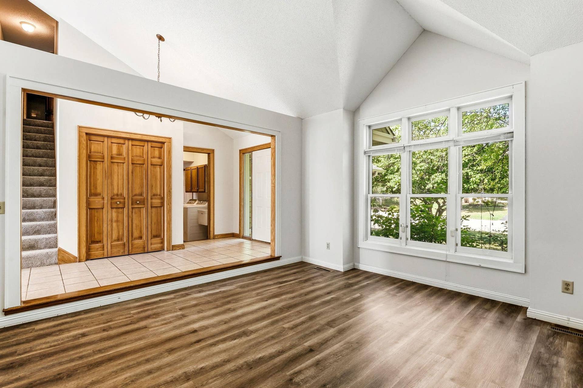 8843 Blackoaks Lane N, Maple Grove, MN 55311 8843 Blackoaks Lane N, Maple Grove, MN 55311