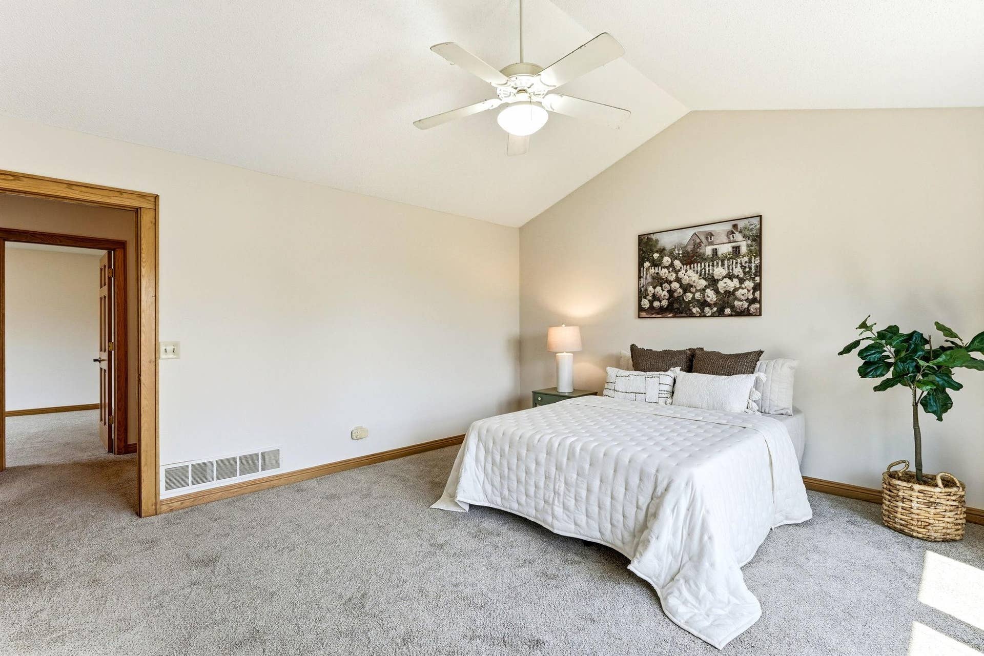 8843 Blackoaks Lane N, Maple Grove, MN 55311 8843 Blackoaks Lane N, Maple Grove, MN 55311
