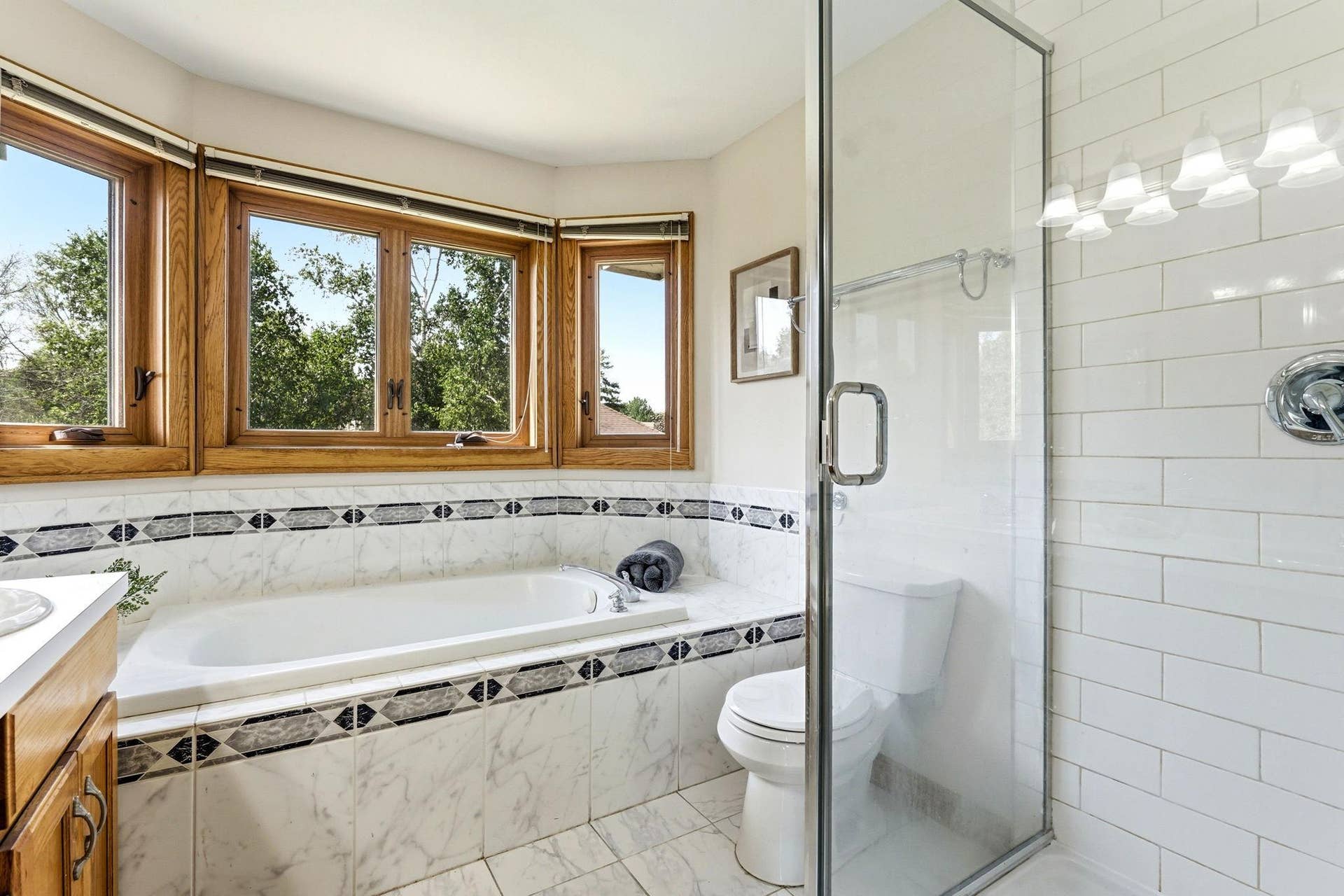 8843 Blackoaks Lane N, Maple Grove, MN 55311 8843 Blackoaks Lane N, Maple Grove, MN 55311