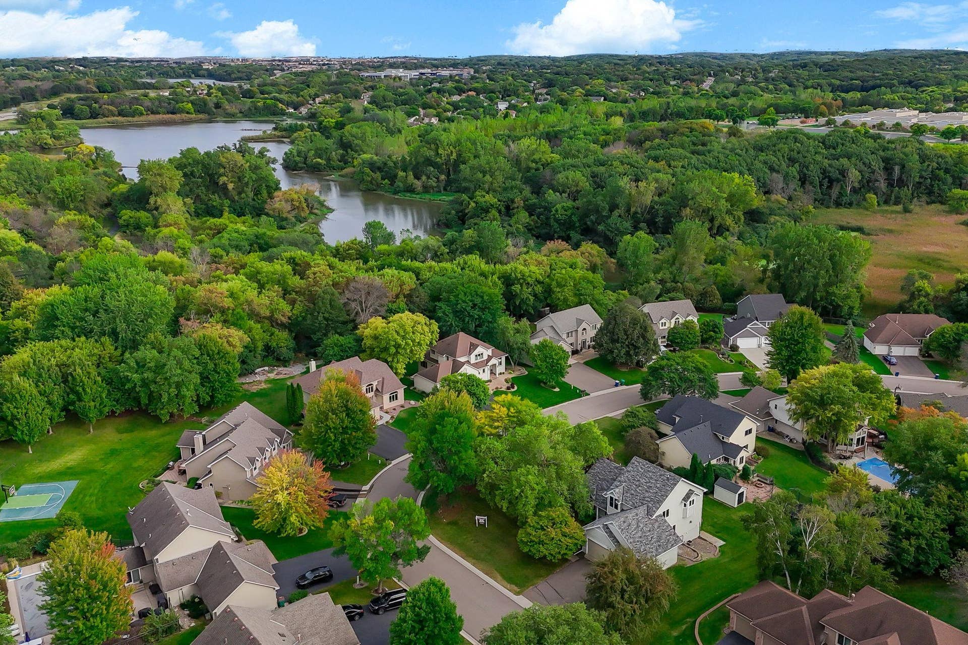 8843 Blackoaks Lane N, Maple Grove, MN 55311 8843 Blackoaks Lane N, Maple Grove, MN 55311