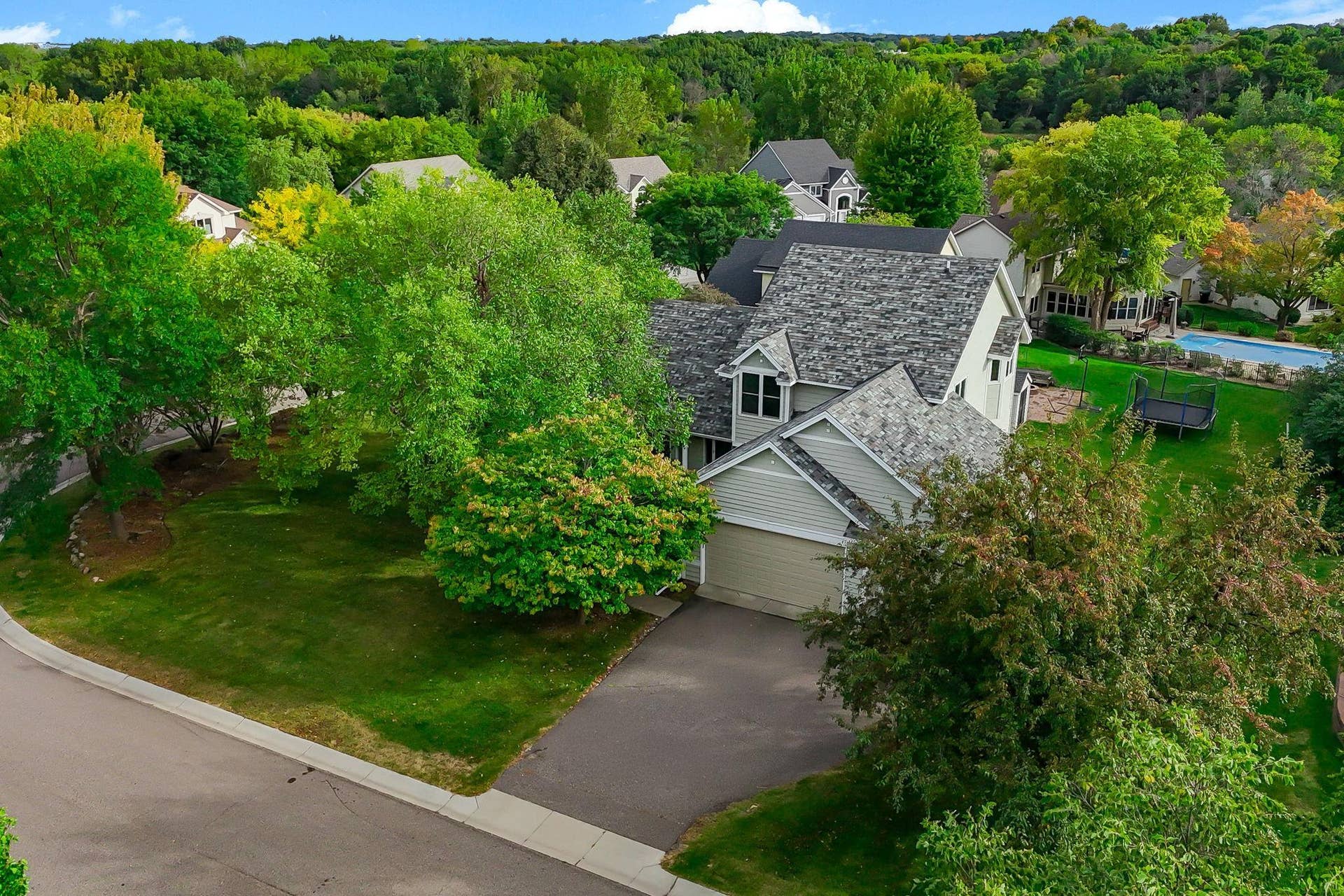 8843 Blackoaks Lane N, Maple Grove, MN 55311 8843 Blackoaks Lane N, Maple Grove, MN 55311