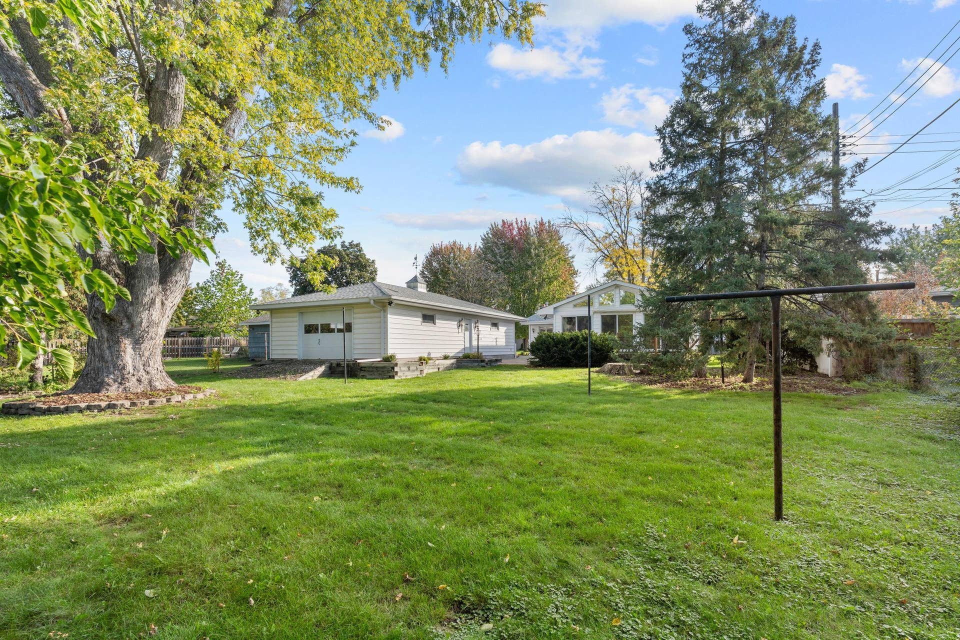 9906 4th Avenue S, Bloomington, MN 55420