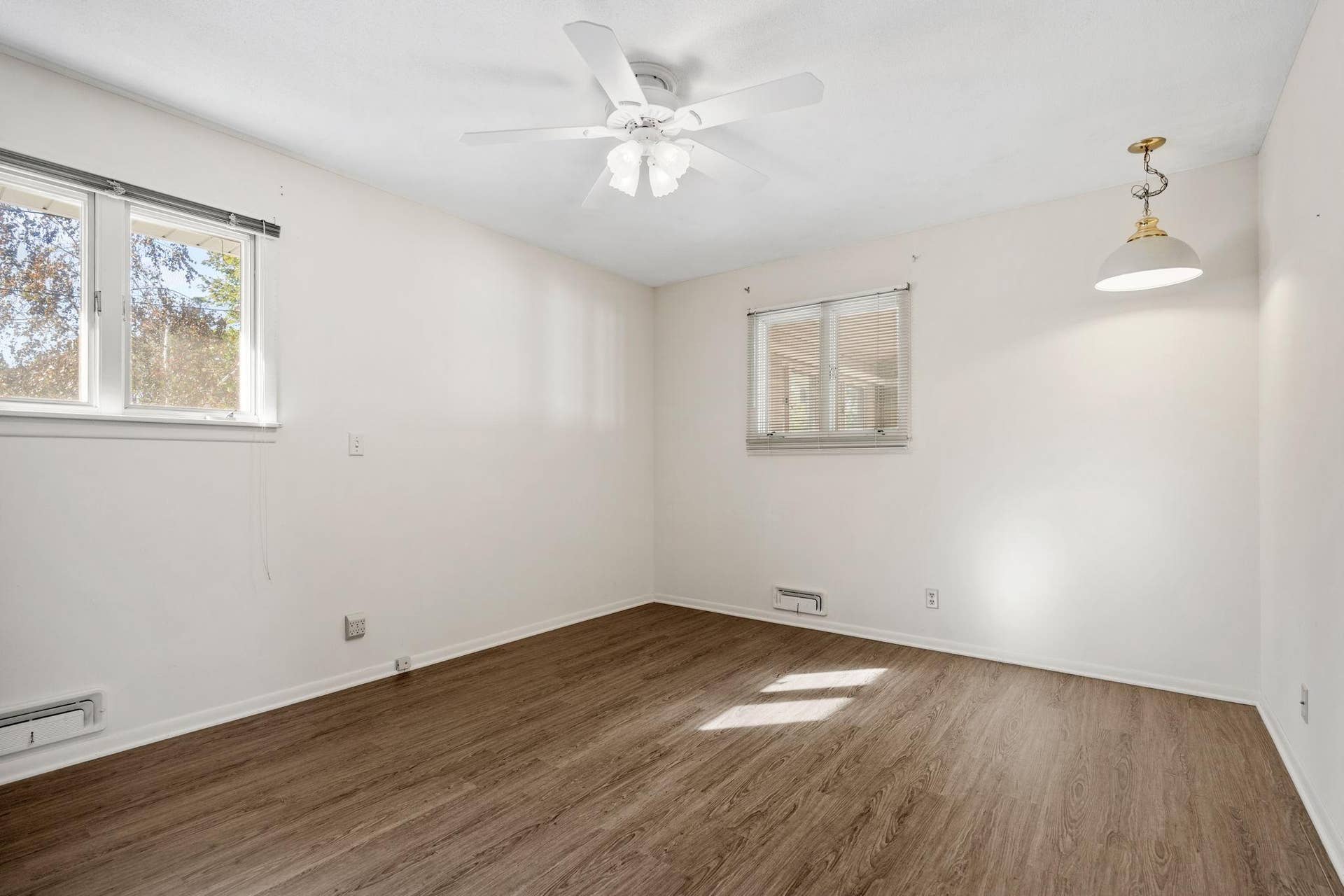 9906 4th Avenue S, Bloomington, MN 55420