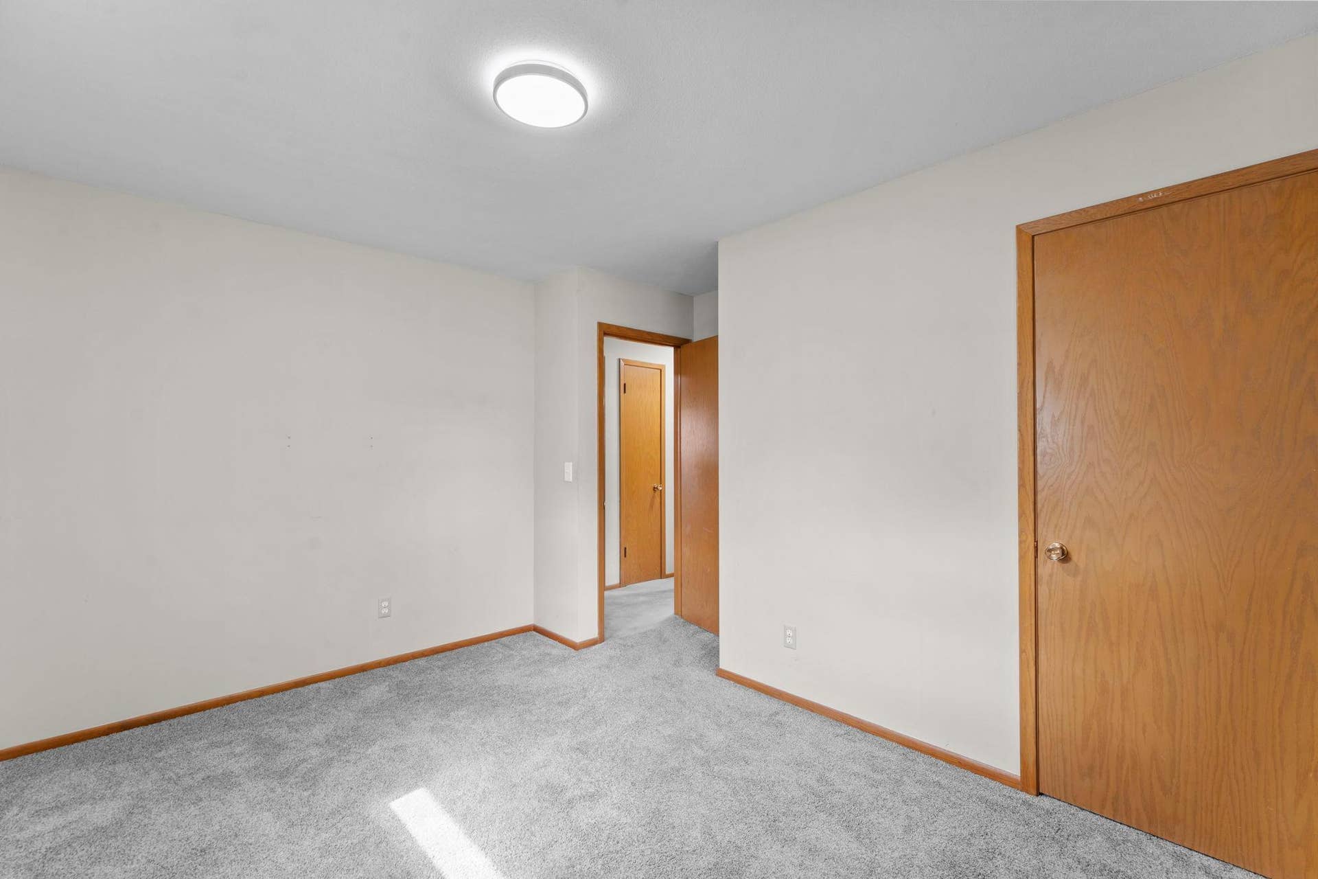7001 Grimes Avenue N, Brooklyn Center, MN 55429 Bedroom 2 Looking Out to Hallway