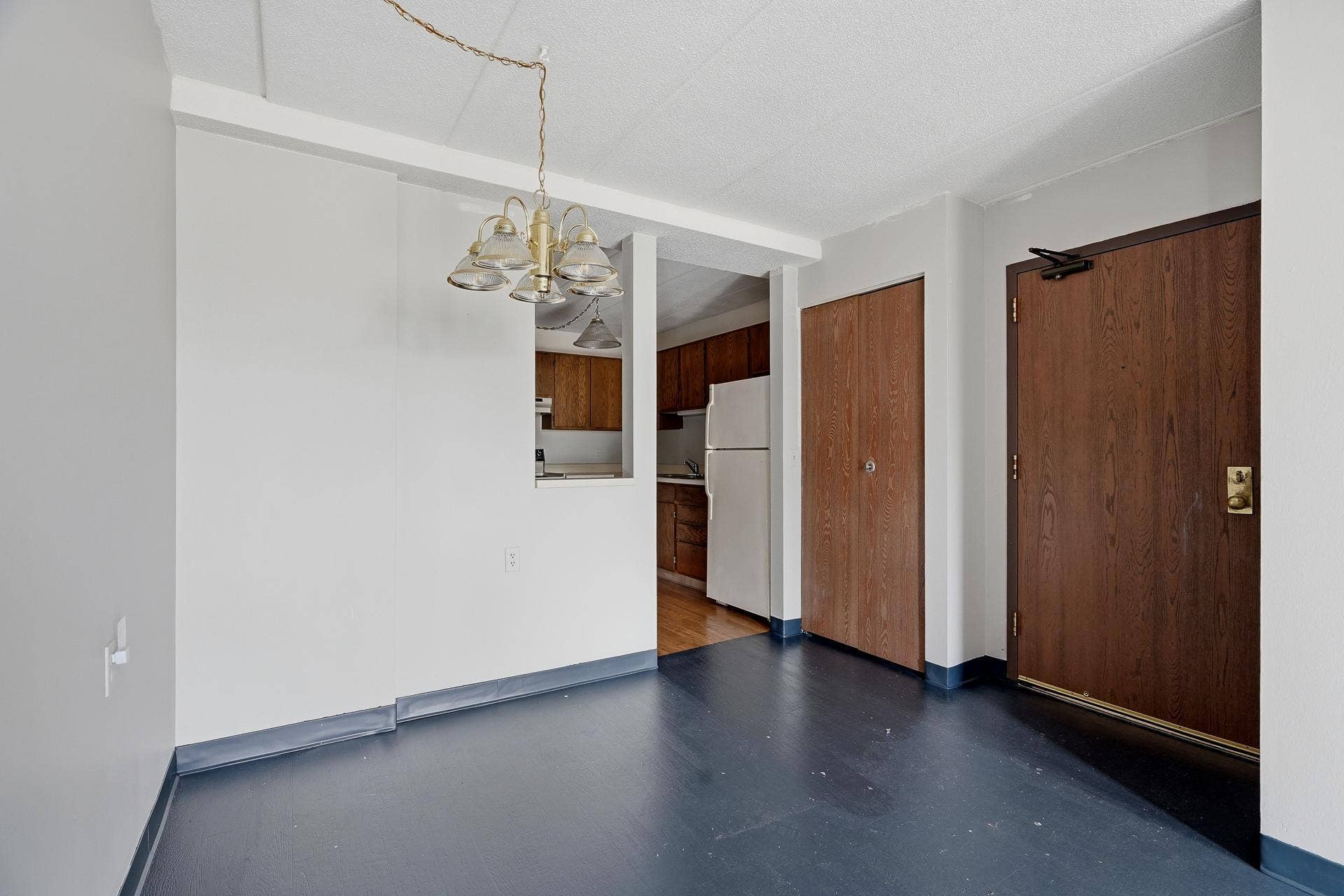 985 Ivy Avenue E, 98, Saint Paul, MN 55106 511 - 985 Ivy Ave E MLS-114.jpg