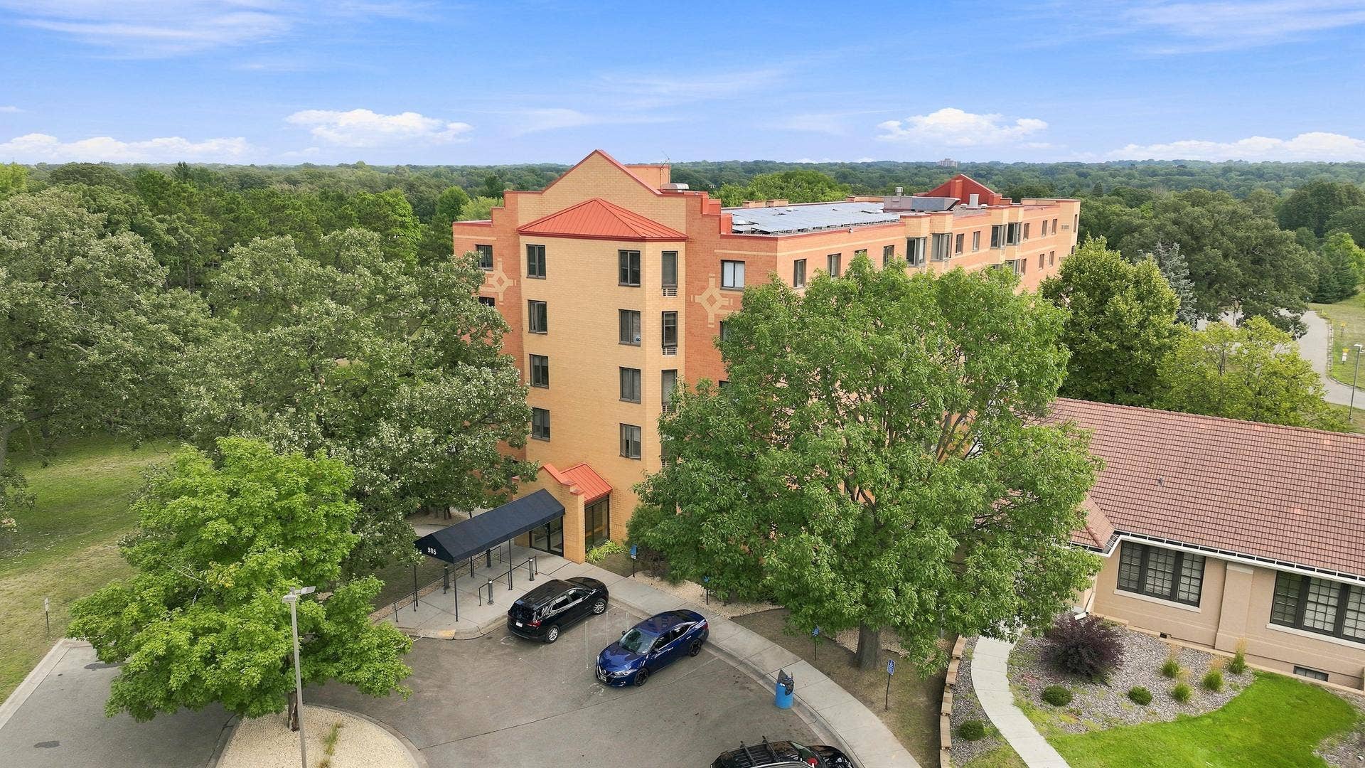 985 Ivy Avenue E, 98, Saint Paul, MN 55106 1 985 Ivy Ave E MLS-1.jpg